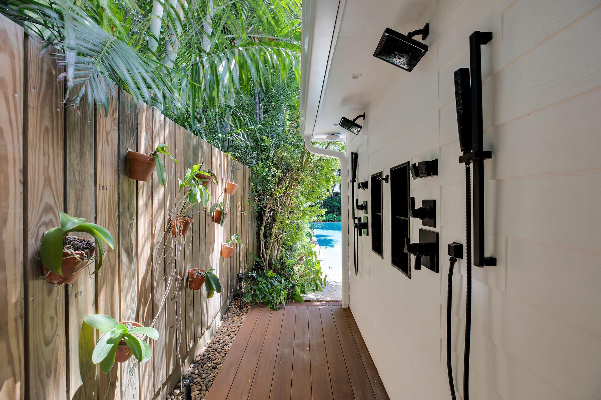 411 Louisa Street Property Photo 35