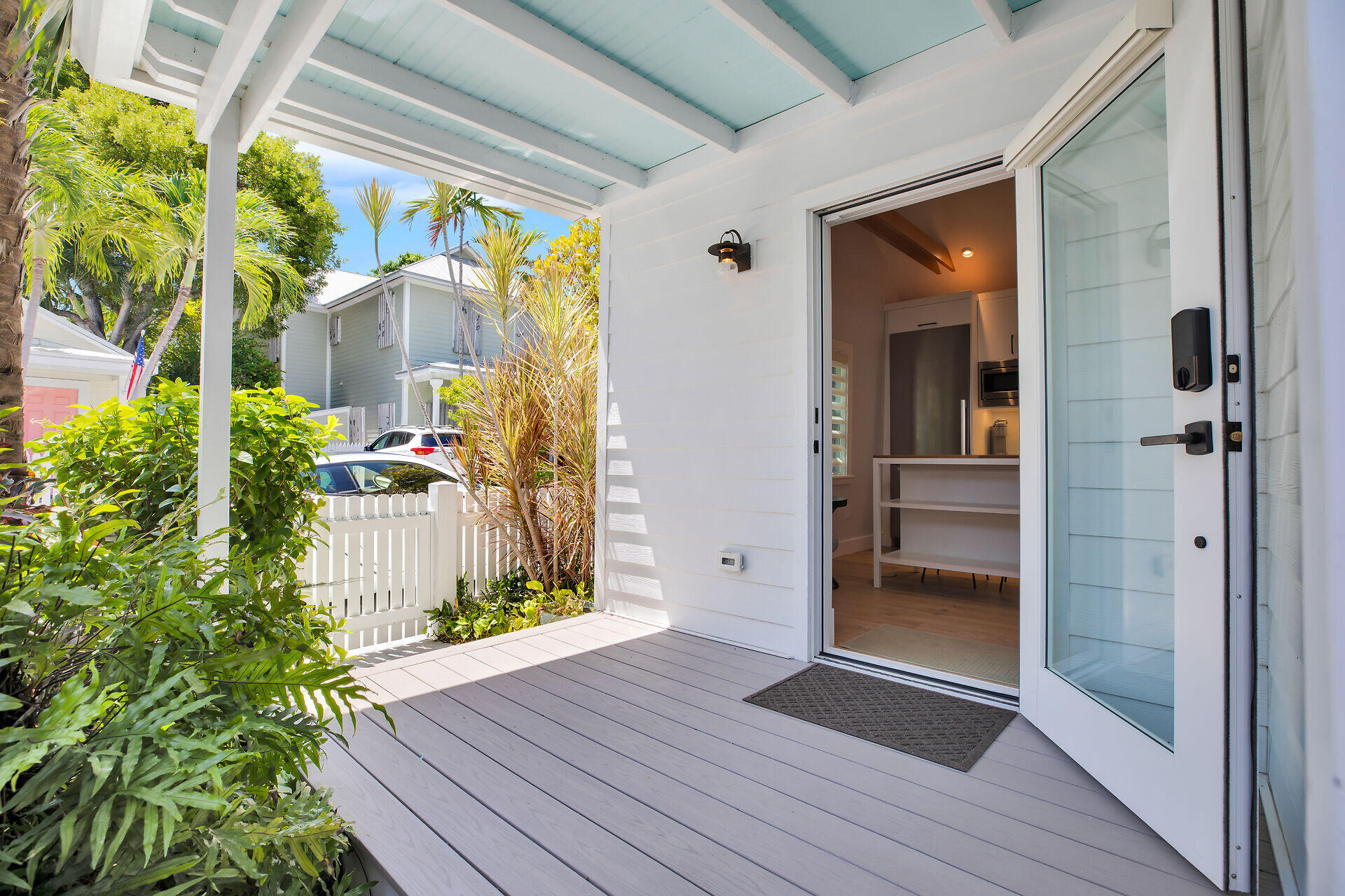 411 Louisa Street Property Photo 55