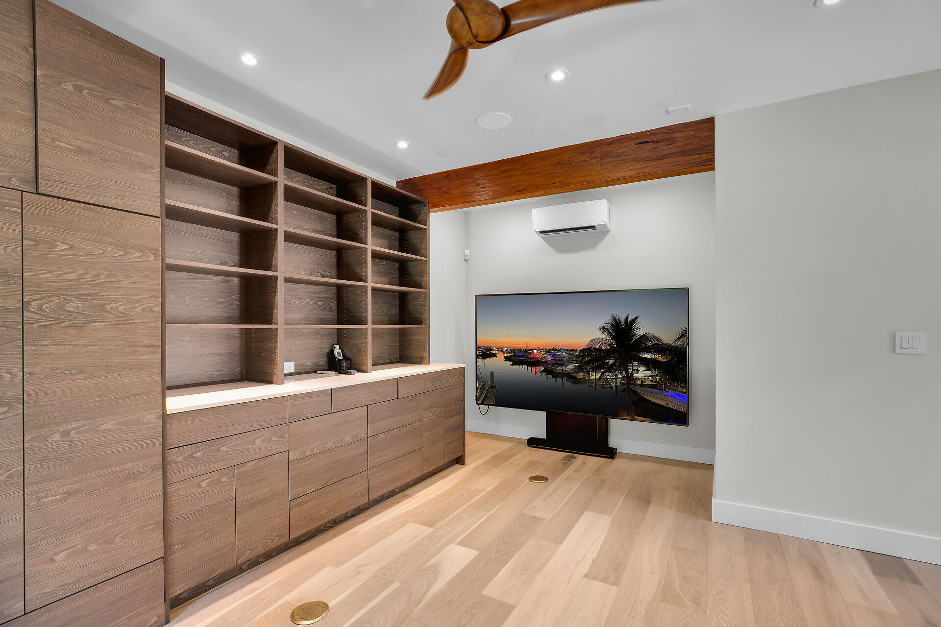 411 Louisa Street Property Photo 66