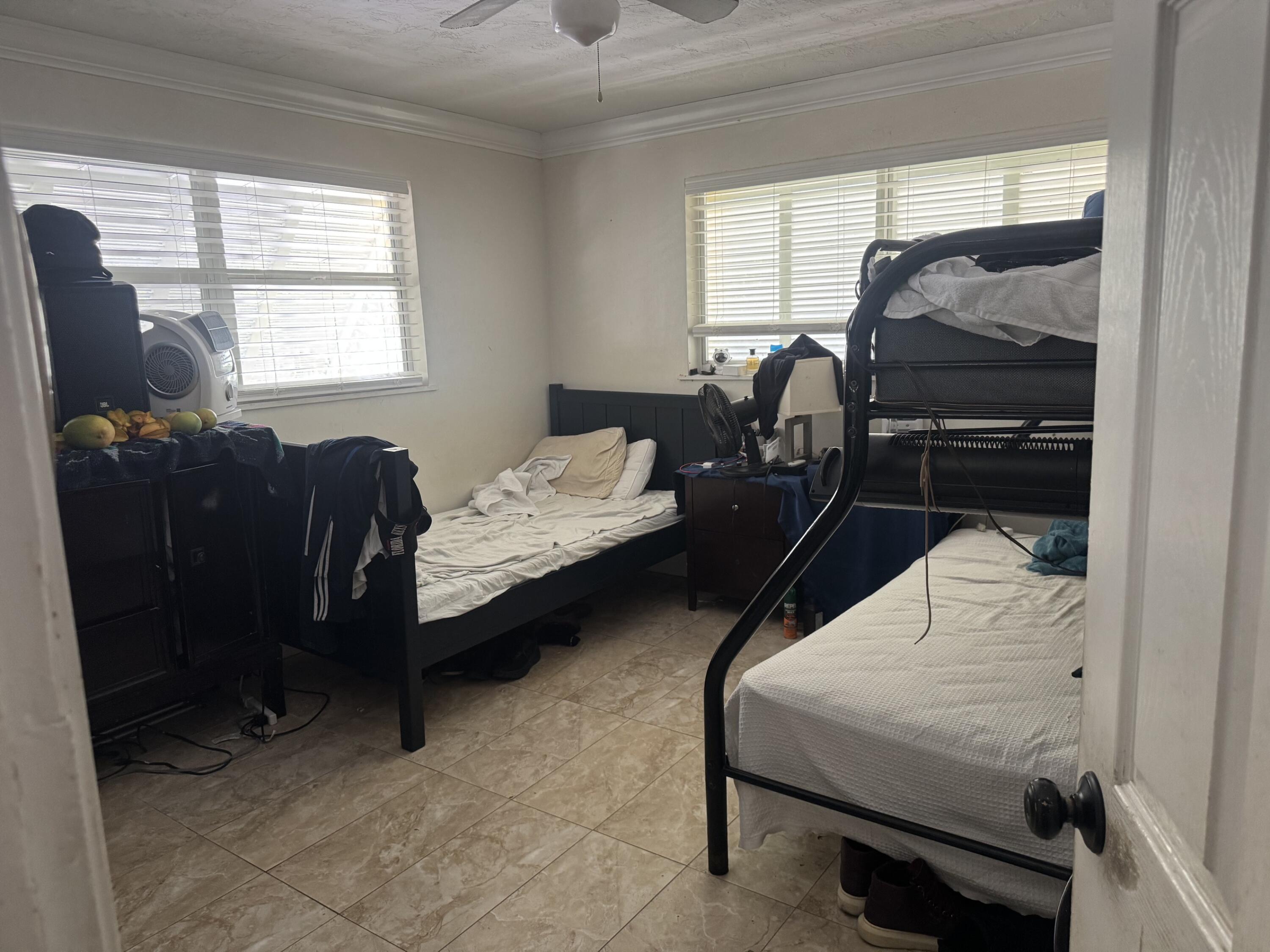 285 A 66th Street A & B Property Photo 7