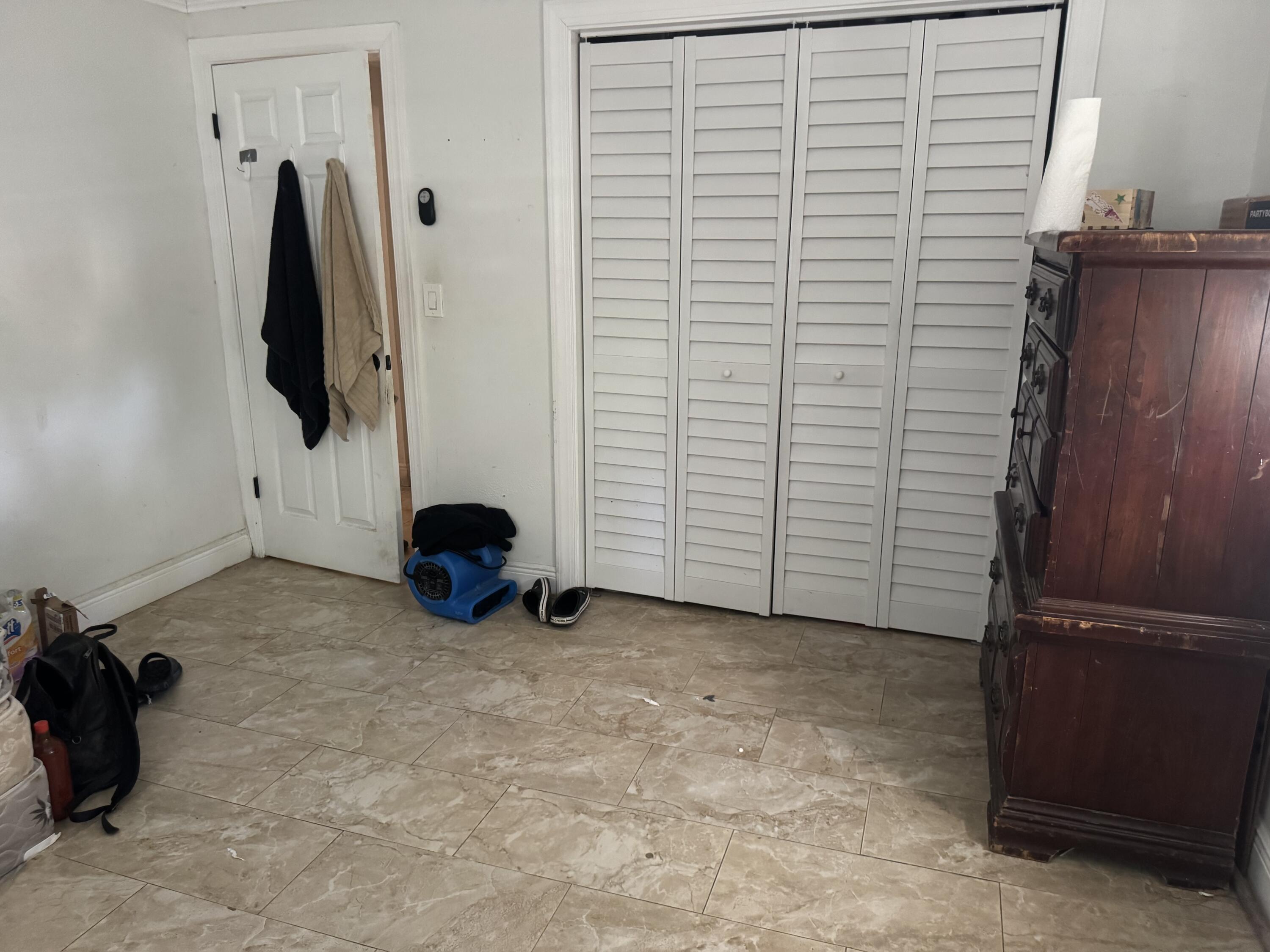 285 A 66th Street A & B Property Photo 15