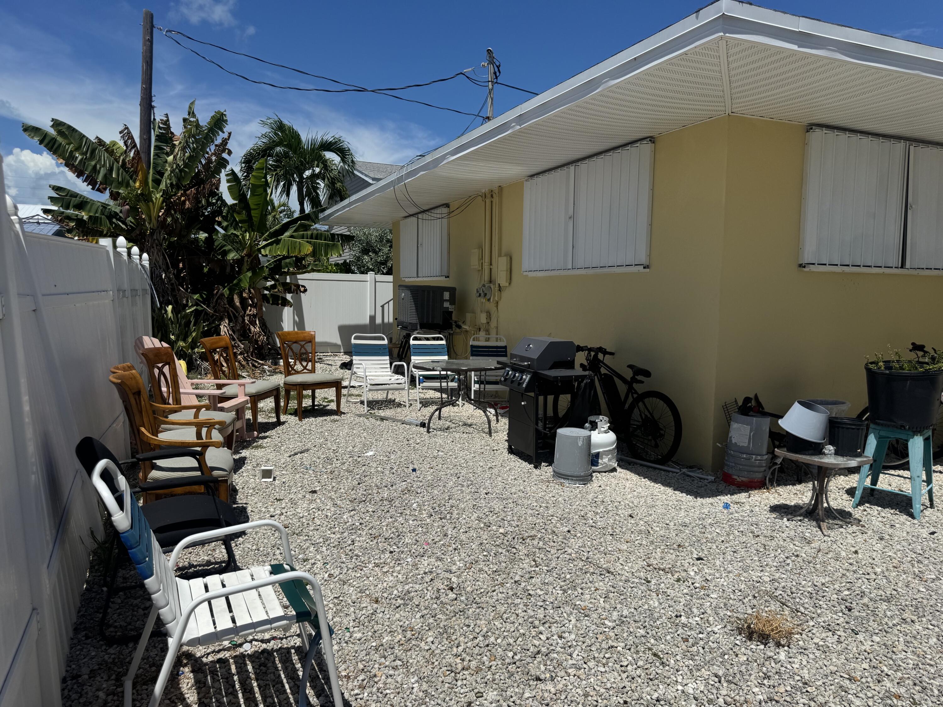 285 A 66th Street A & B Property Photo 19