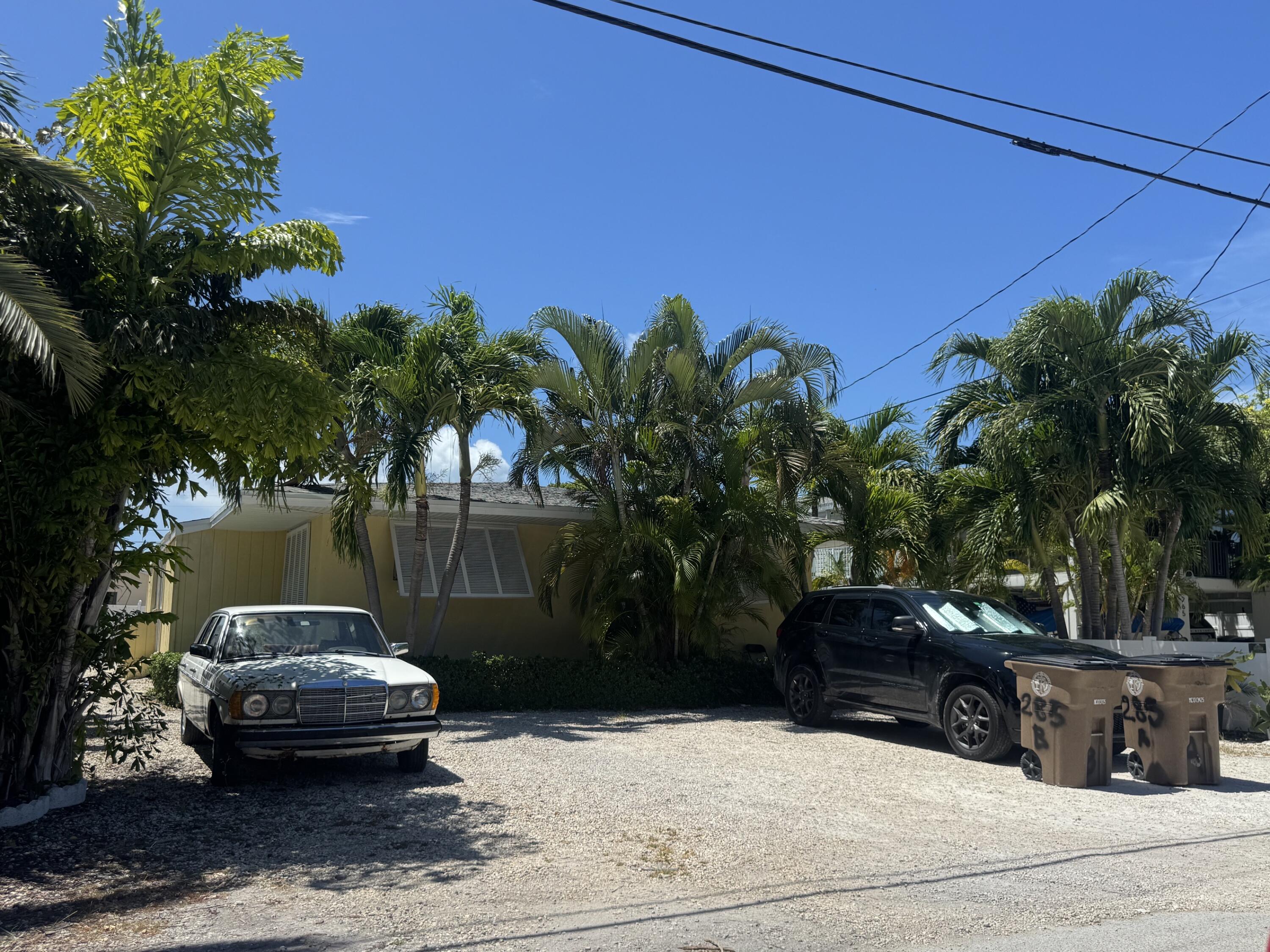 285 A 66th Street A & B Property Photo 23