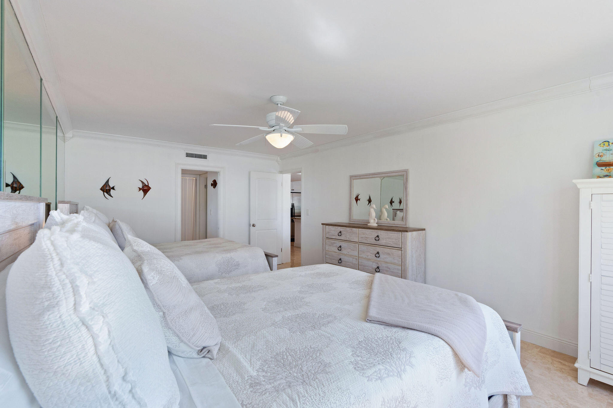 104500 Overseas Highway Apt B102 Property Photo 5