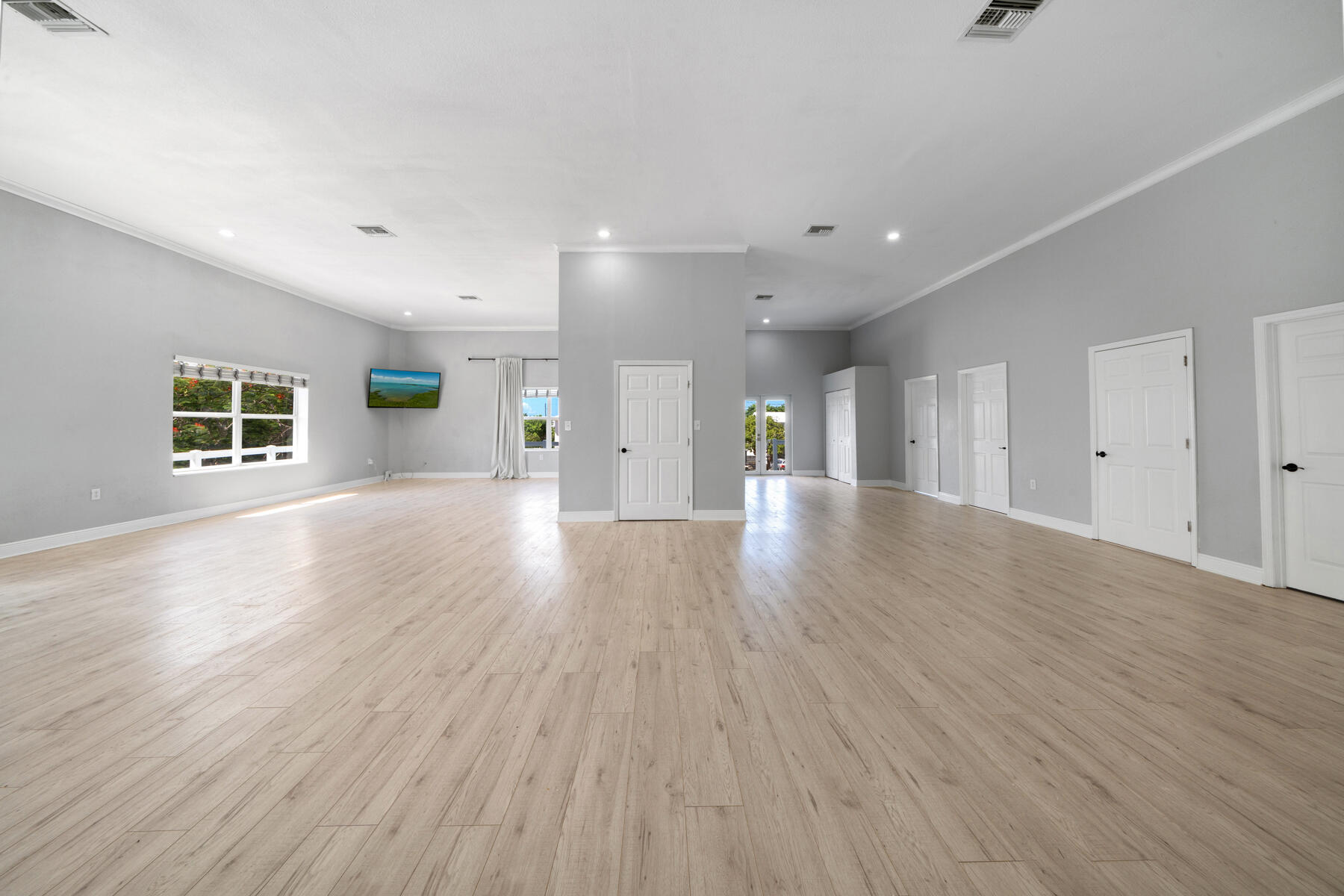 235 Tropical Avenue Property Photo 14