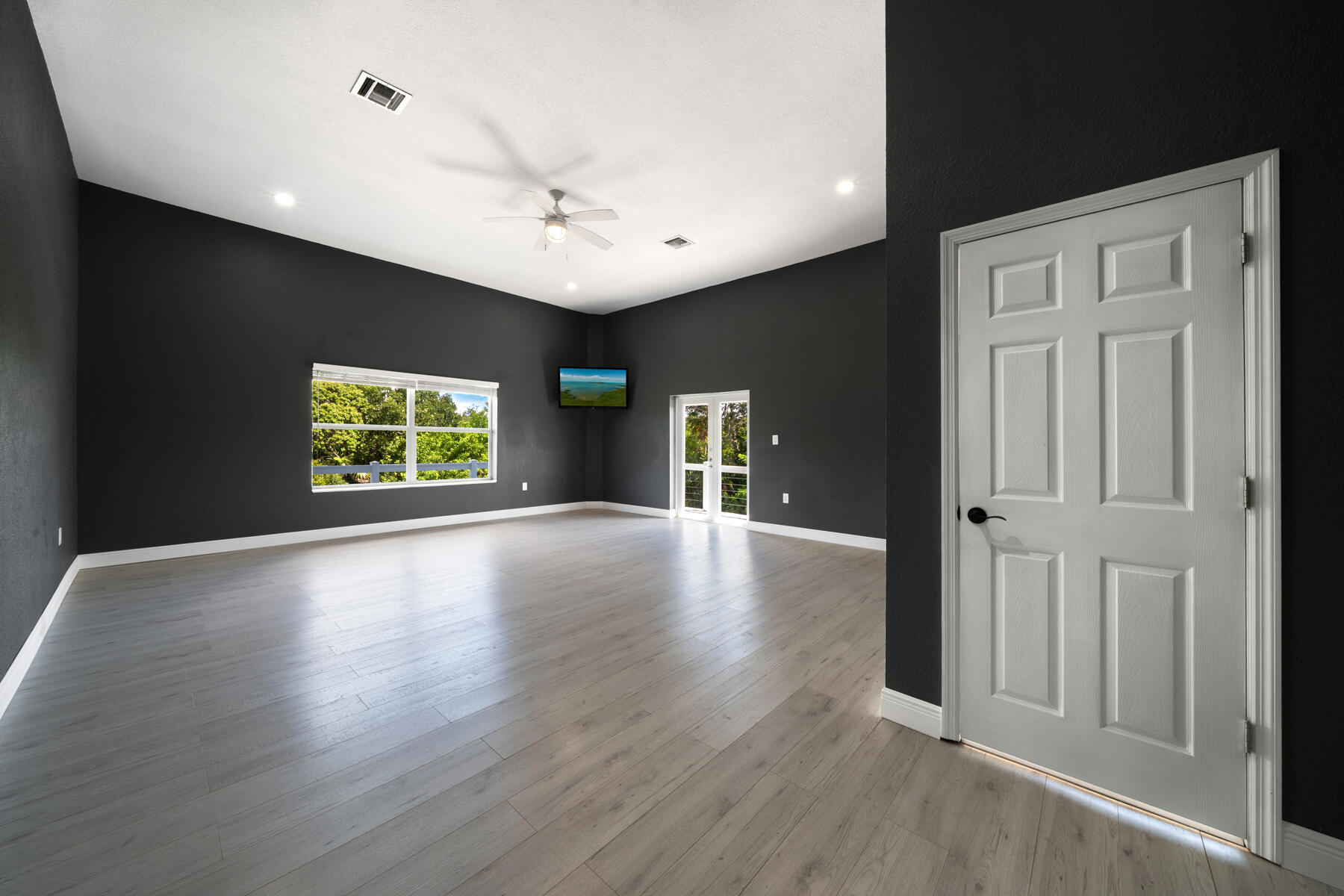 235 Tropical Avenue Property Photo 18