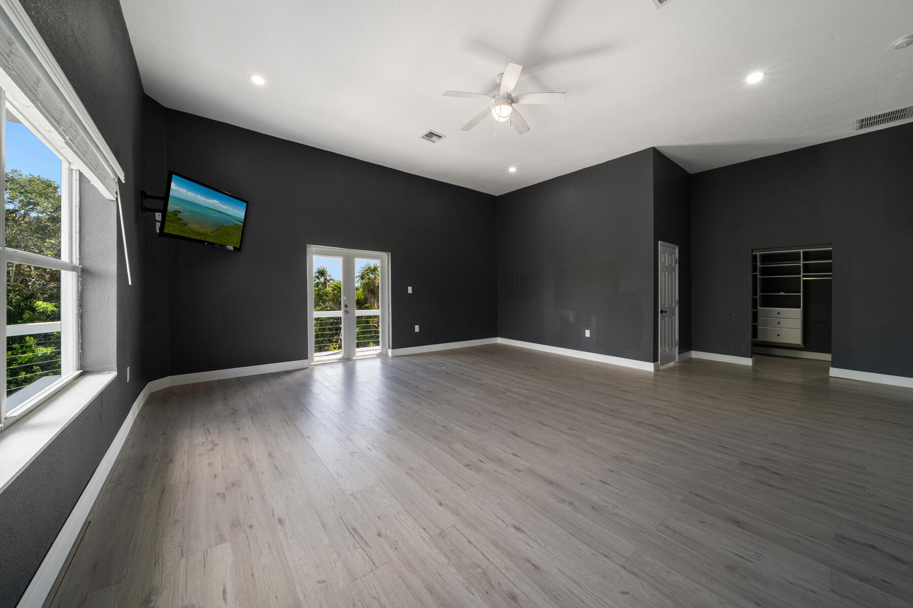 235 Tropical Avenue Property Photo 19