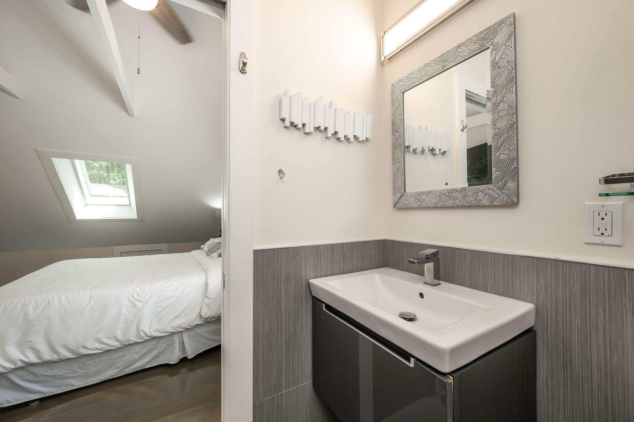 709 Olivia Street Property Photo 13