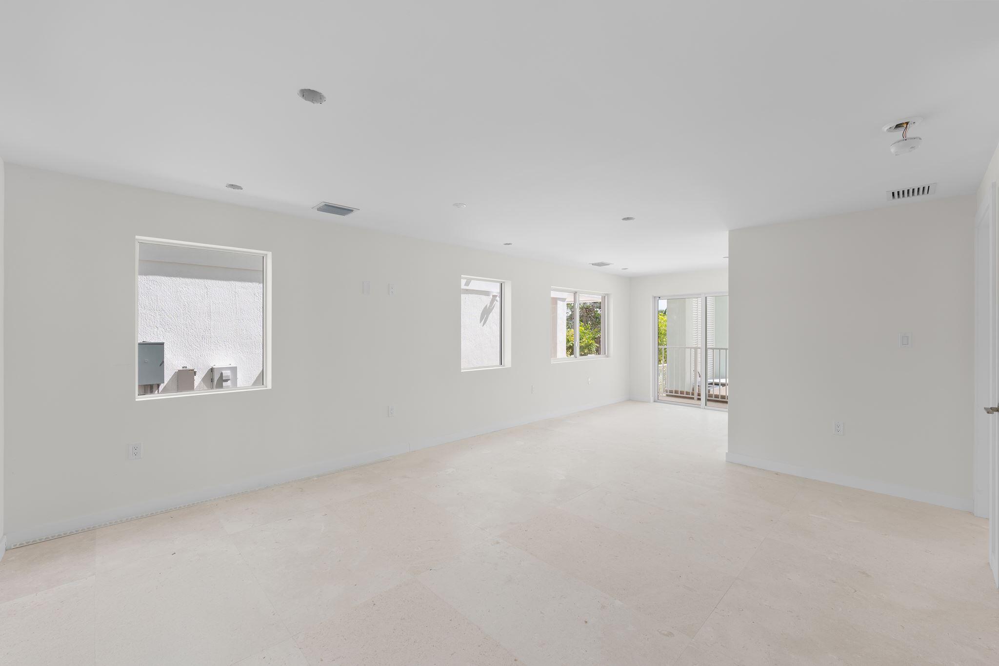 111 Avenue D 2 Property Photo 25