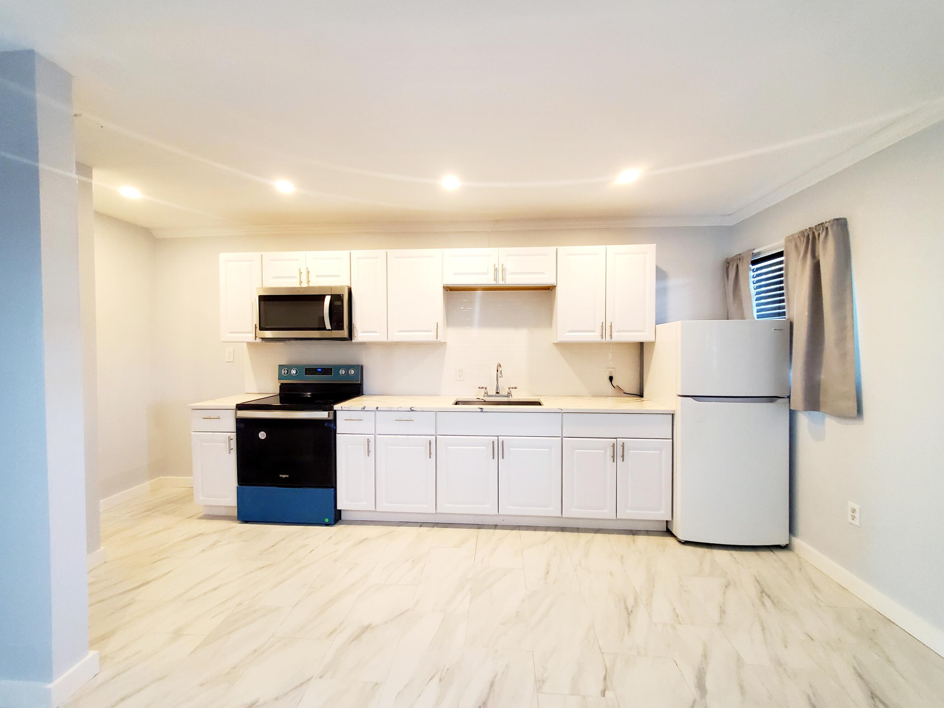 201 Coppitt Road Apt 205a Property Photo 8