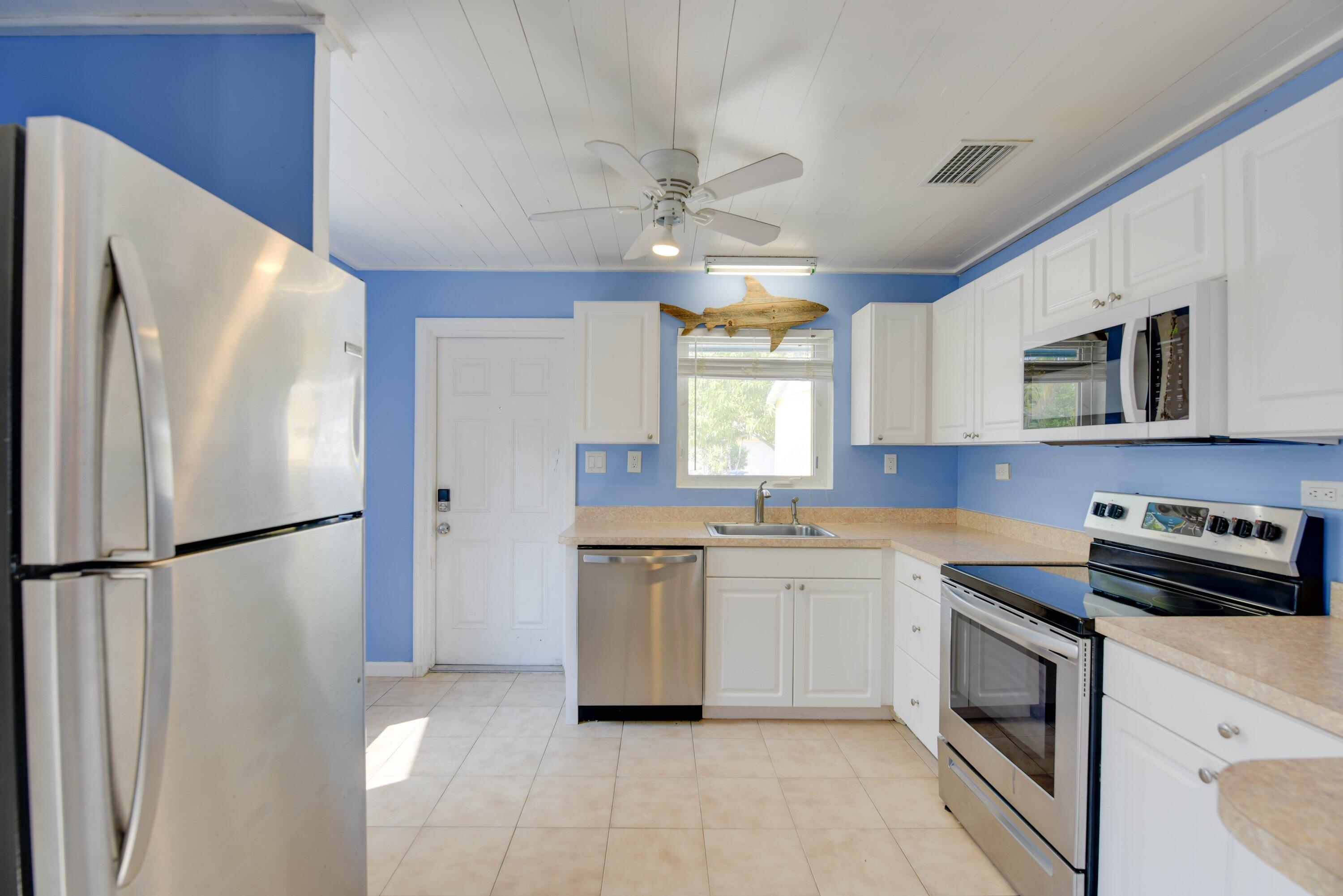 28441 Meyer Avenue Property Photo 8