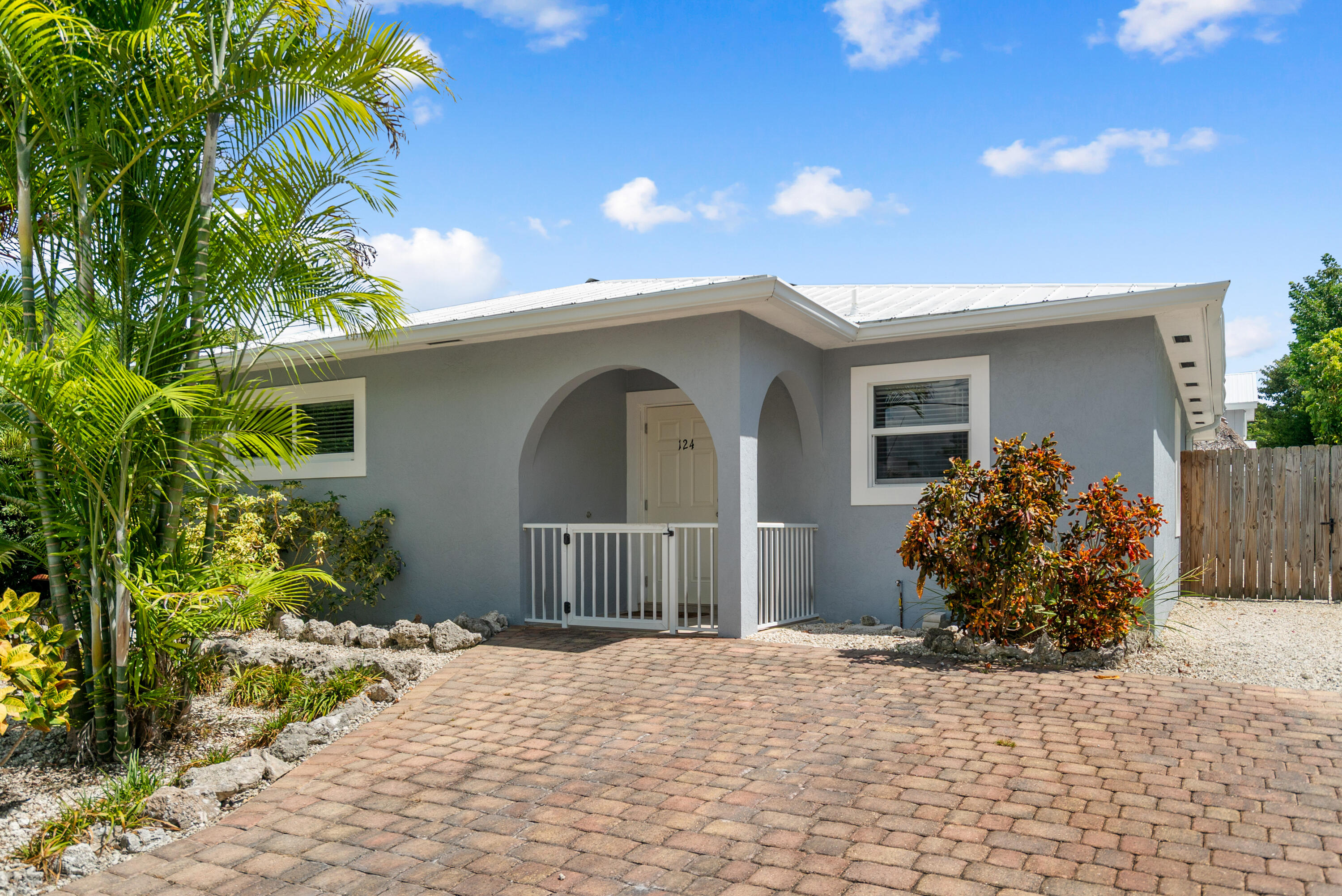 124 Coral Avenue Property Photo 2