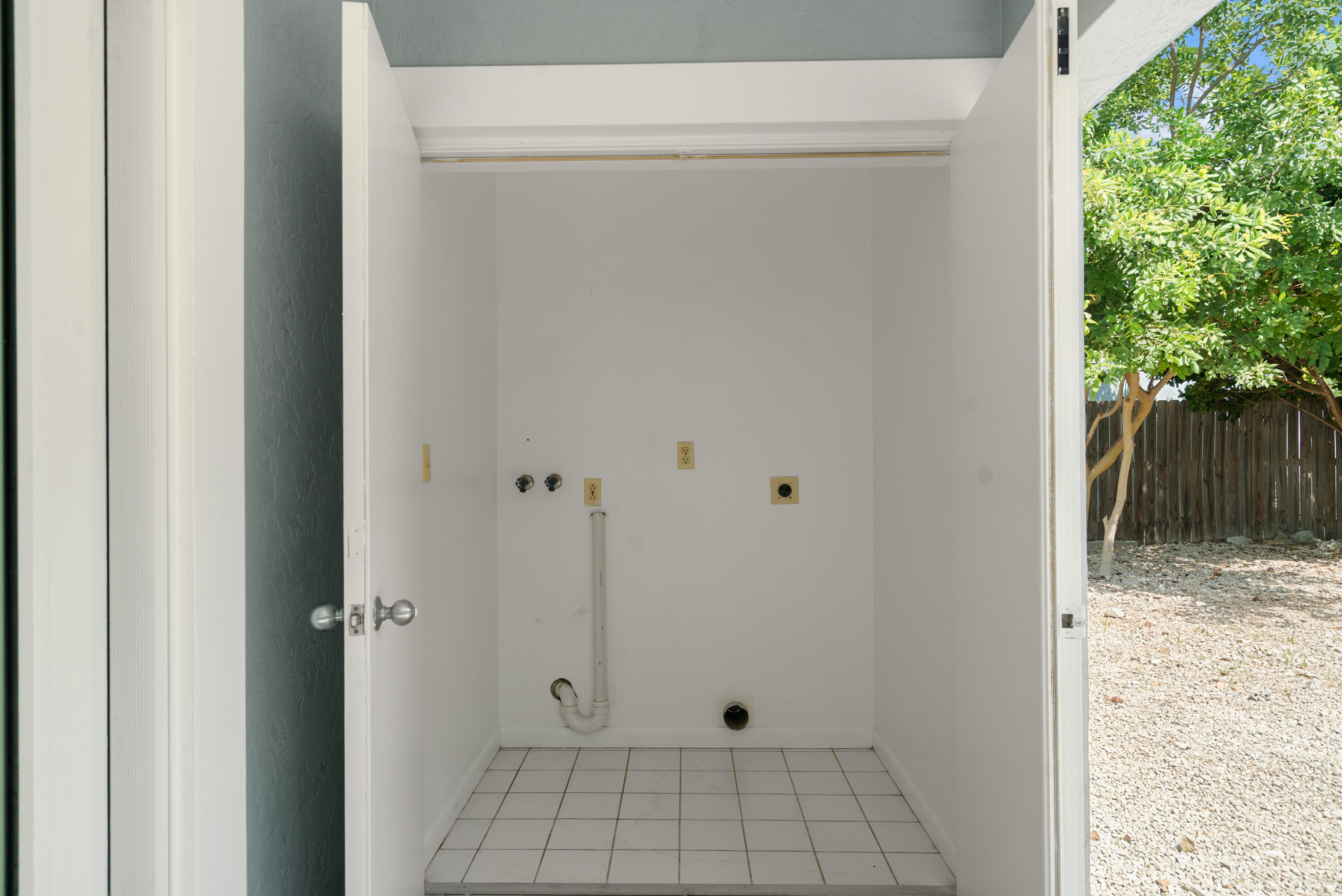 124 Coral Avenue Property Photo 25