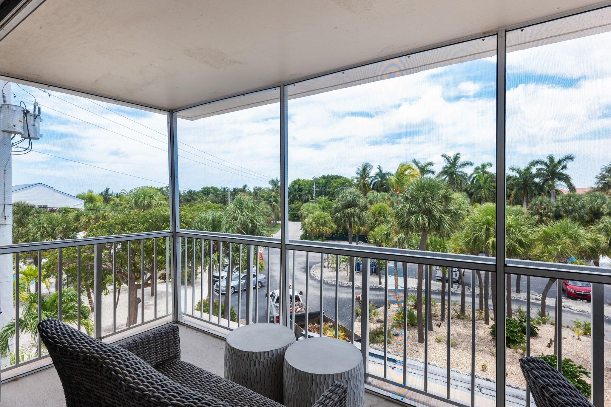 2000 Coco Plum Drive 302 Property Photo 12