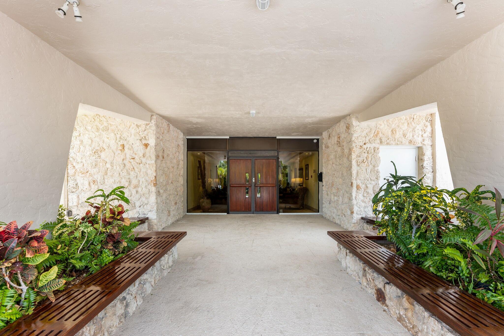 2000 Coco Plum Drive 302 Property Photo 29