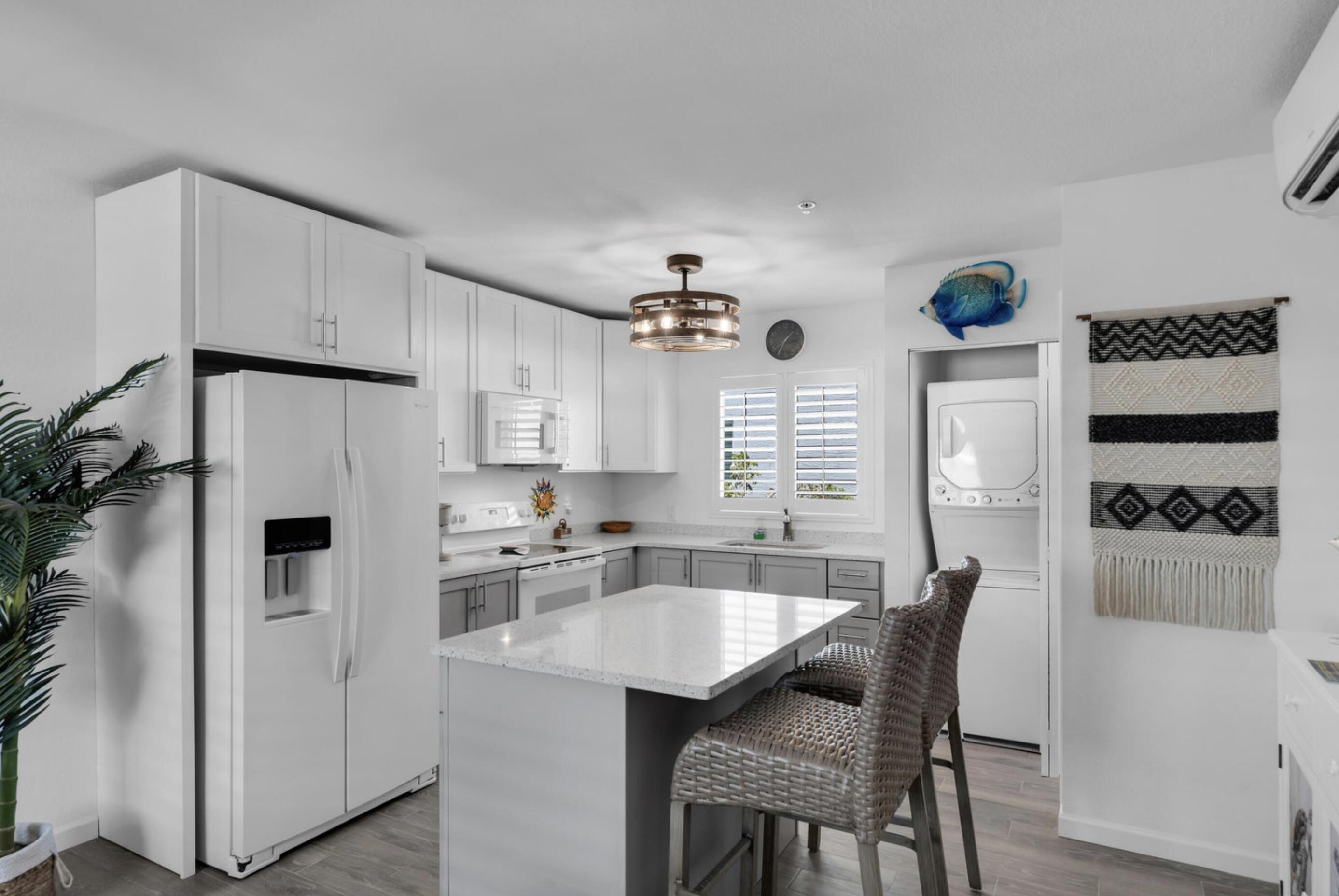 10877 Overseas Highway Apt 32 Property Photo 8