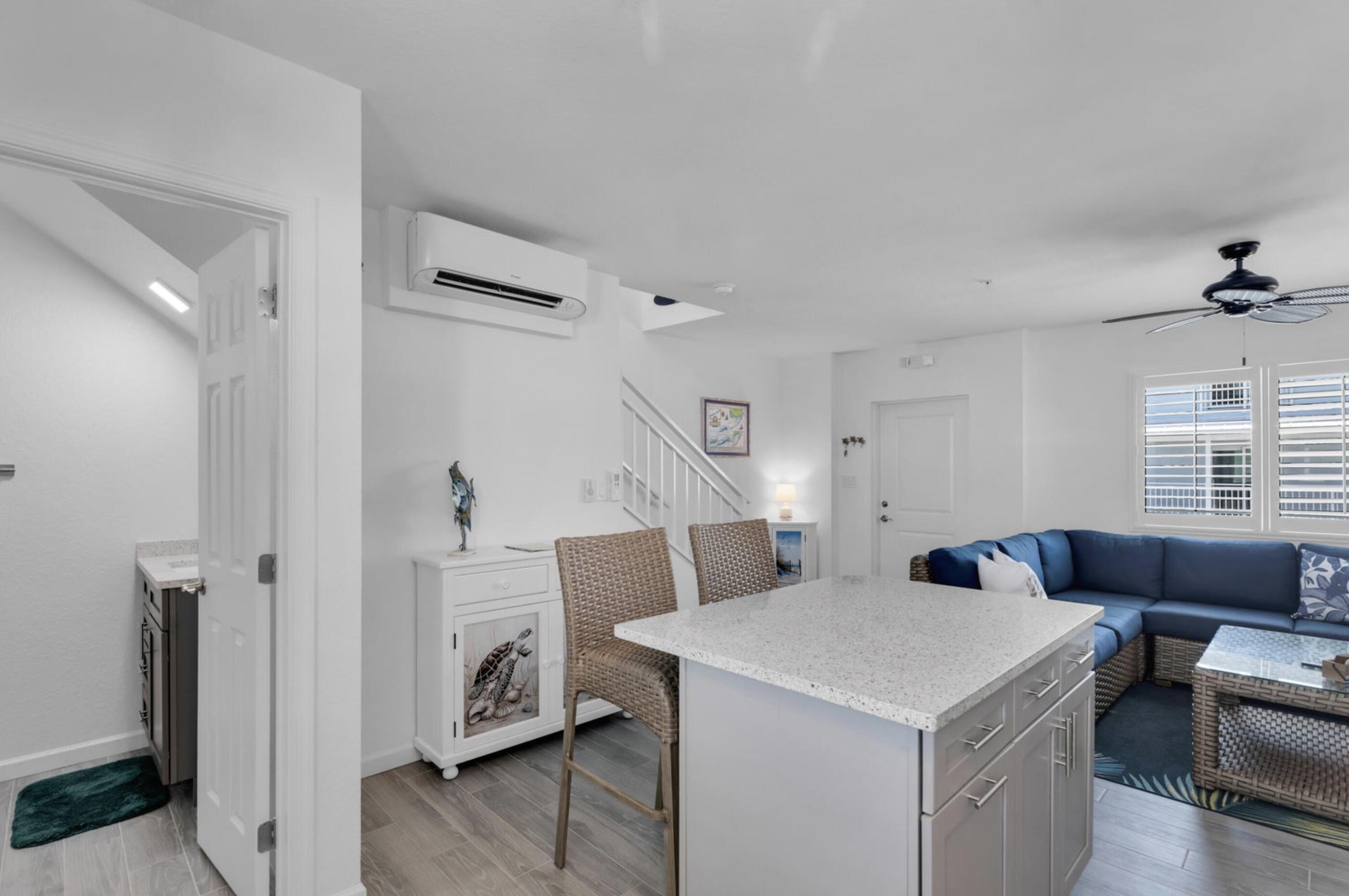 10877 Overseas Highway Apt 32 Property Photo 10