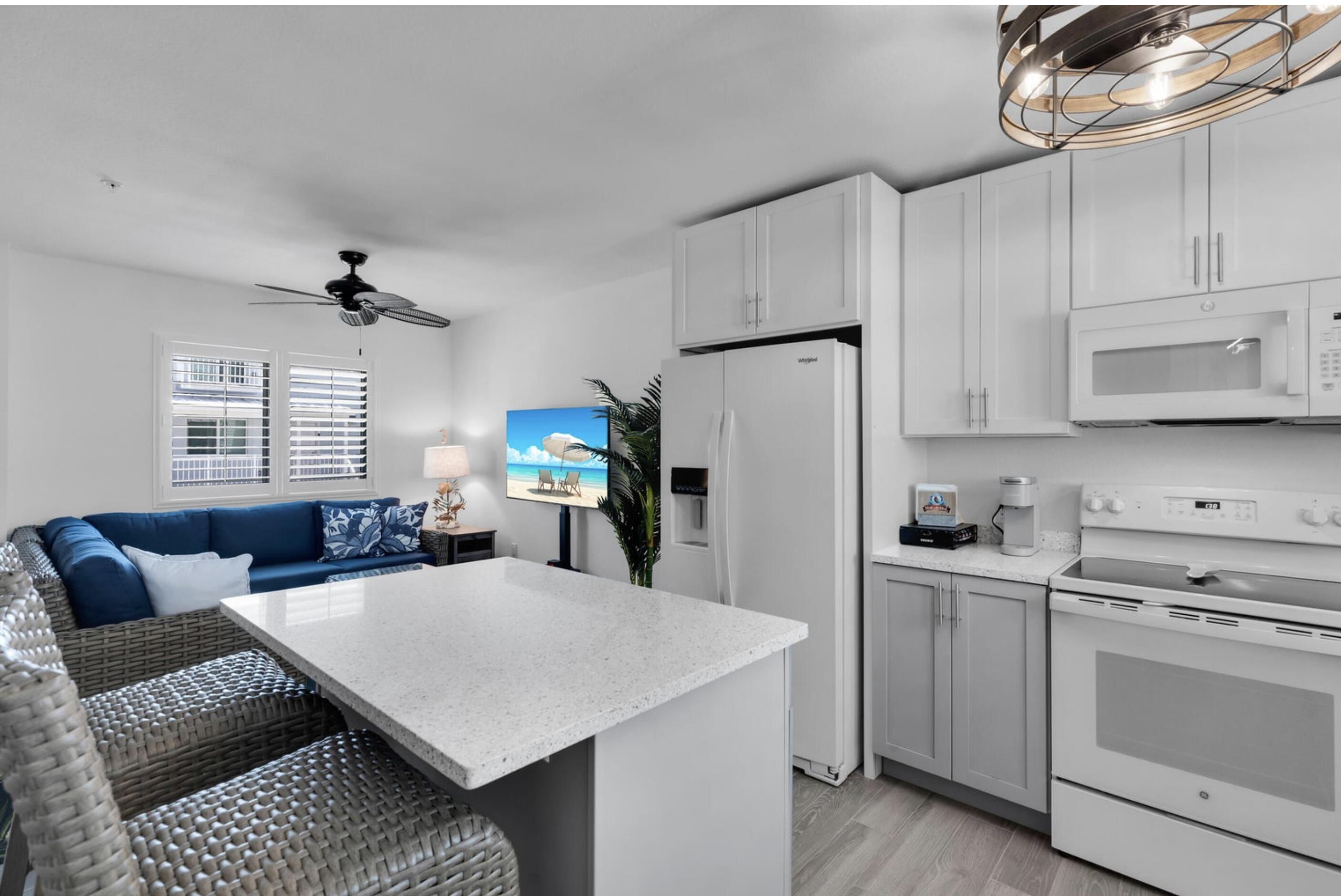 10877 Overseas Highway Apt 32 Property Photo 12