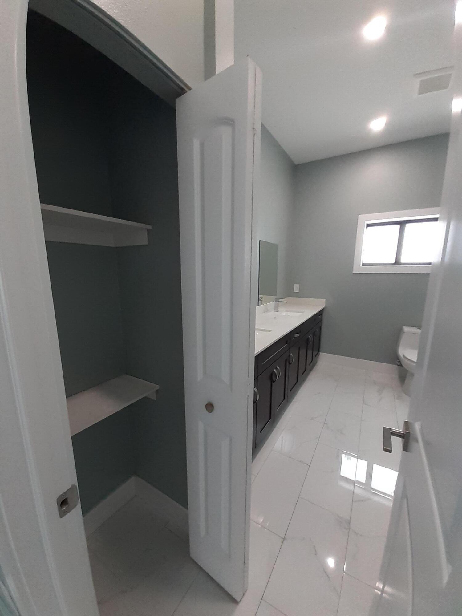 23 Jenny Lane Property Photo 29
