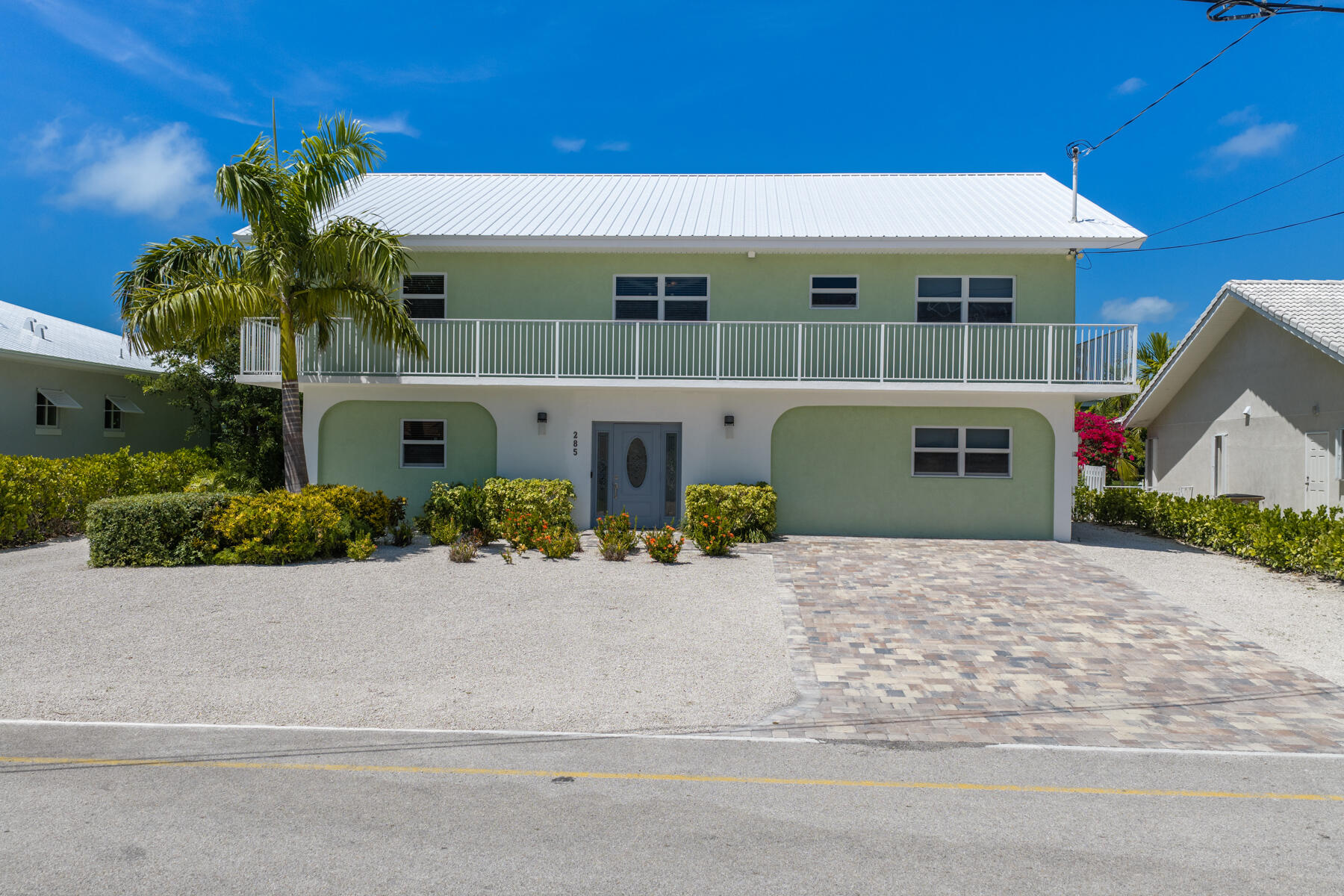 285 13th Street Property Photo 5