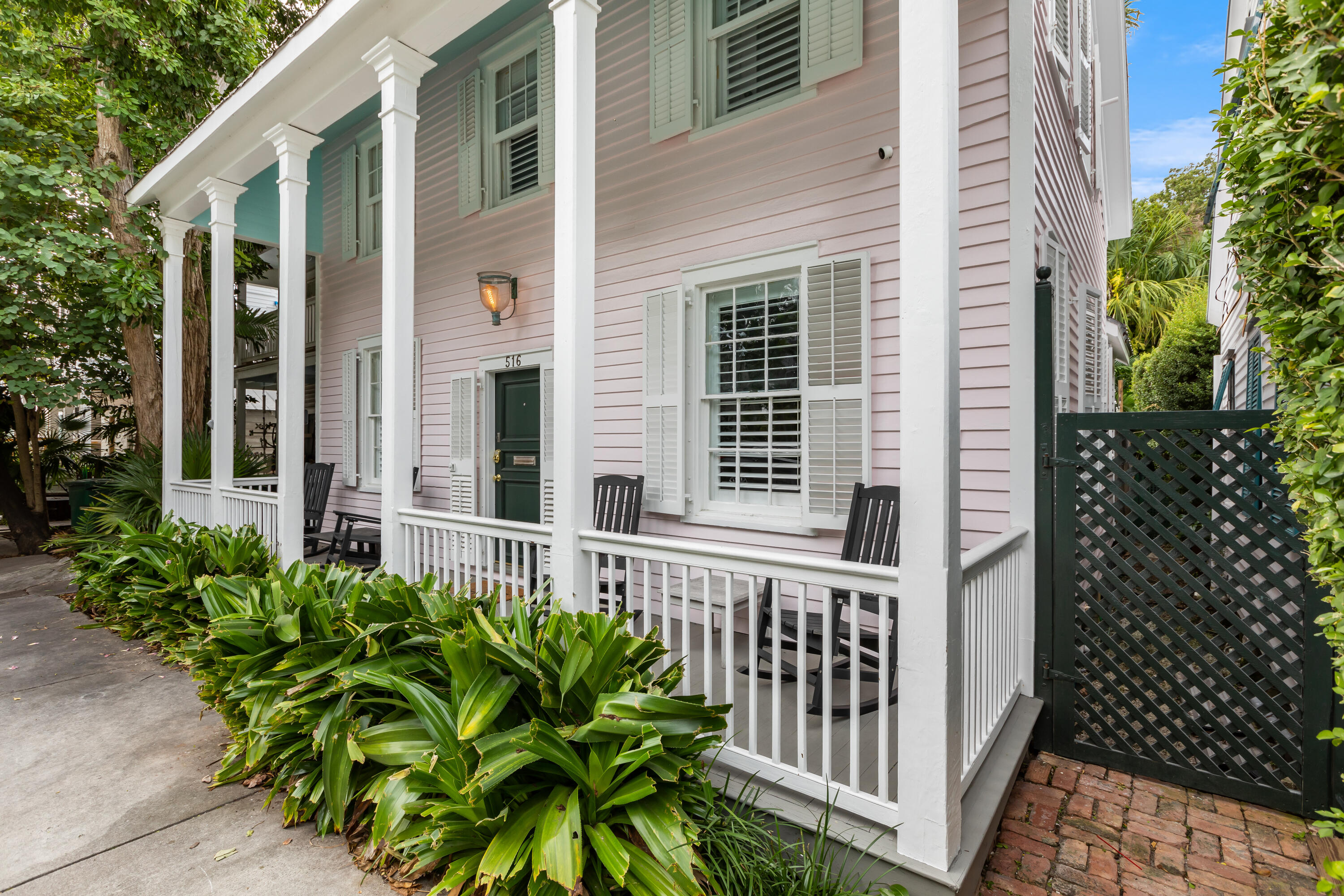 516 Elizabeth Street Property Photo 3