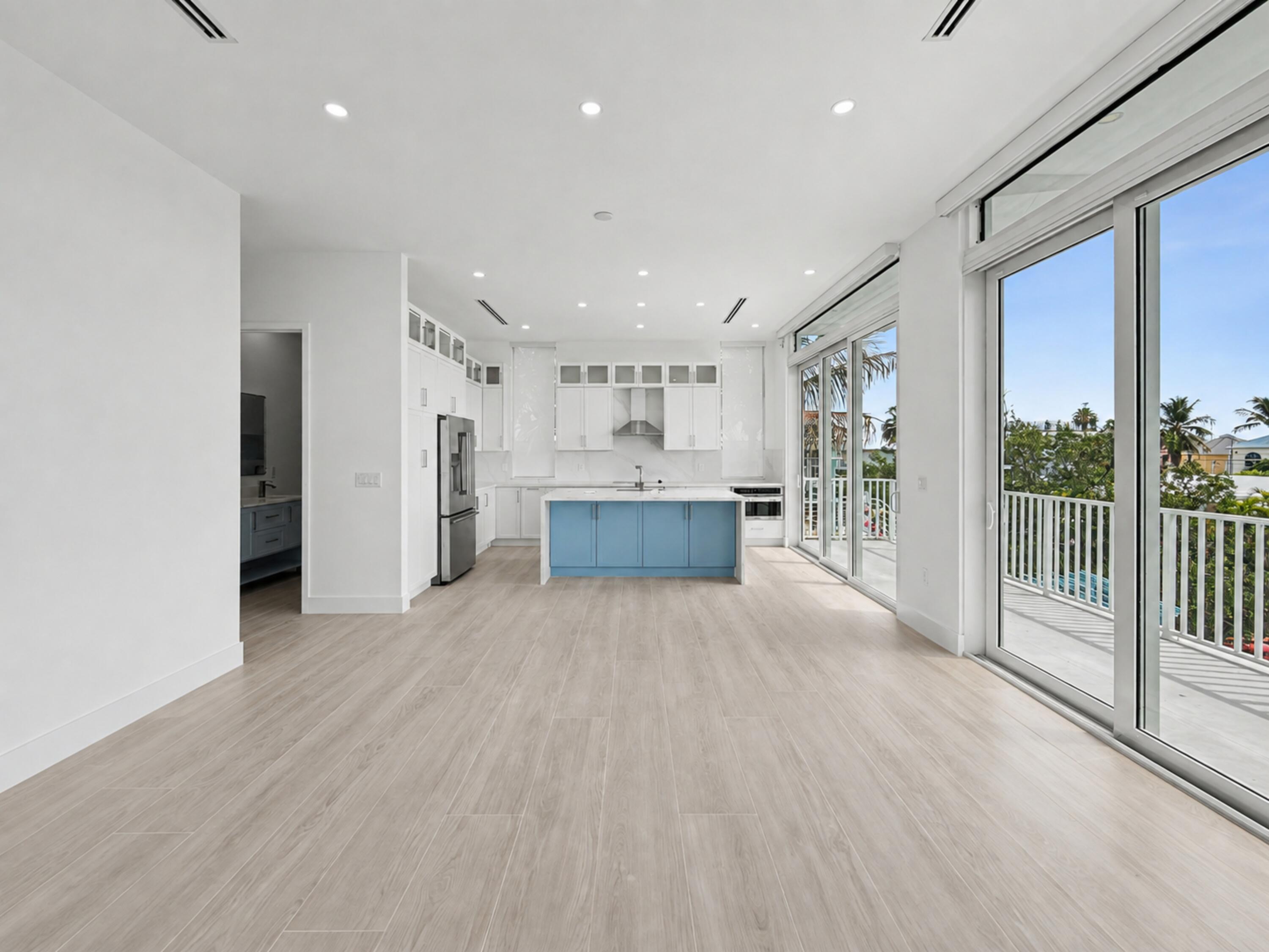 131 Snapper Creek Drive Property Photo 11