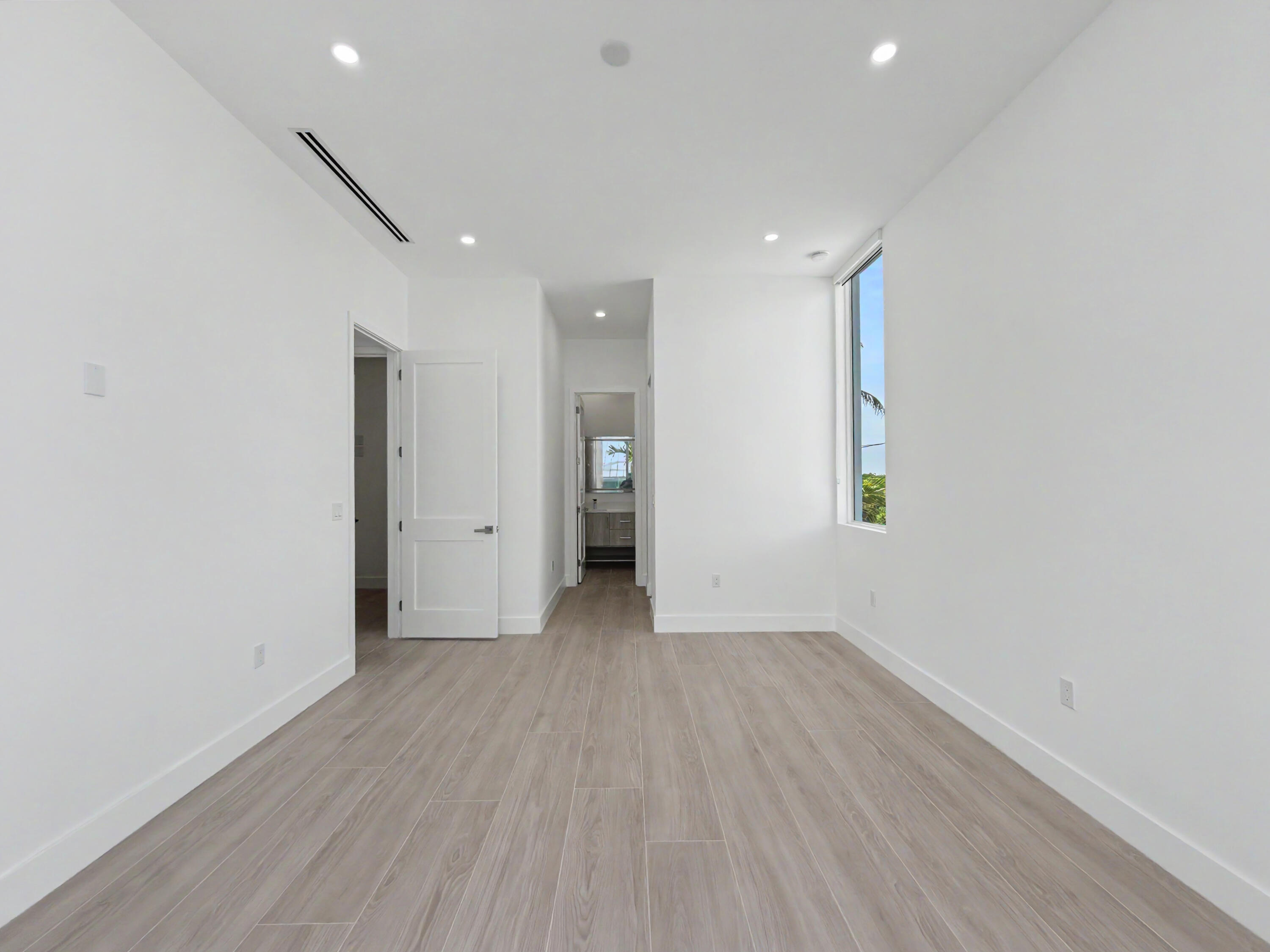 131 Snapper Creek Drive Property Photo 31