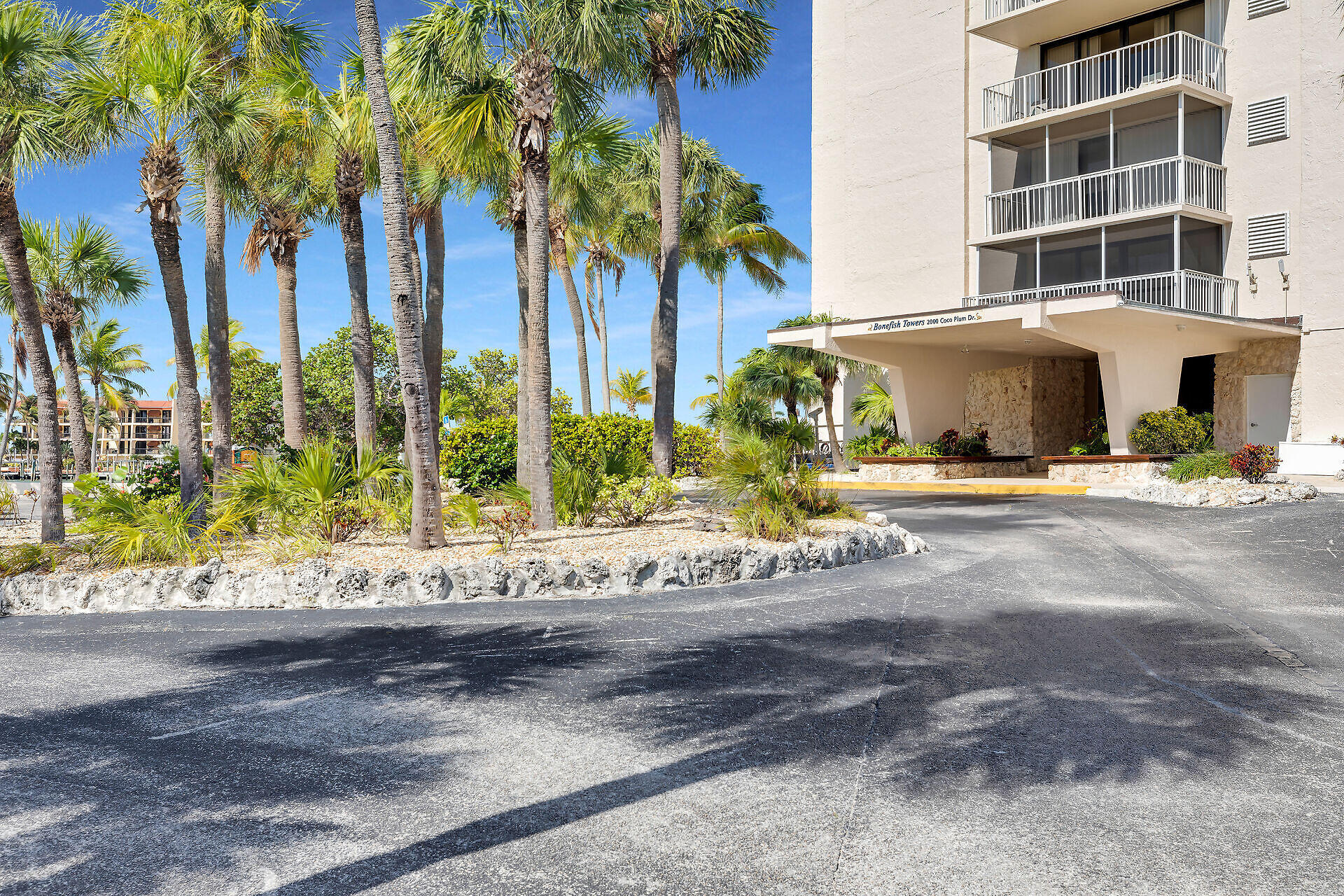 2000 Coco Plum Drive 503 Property Photo 2