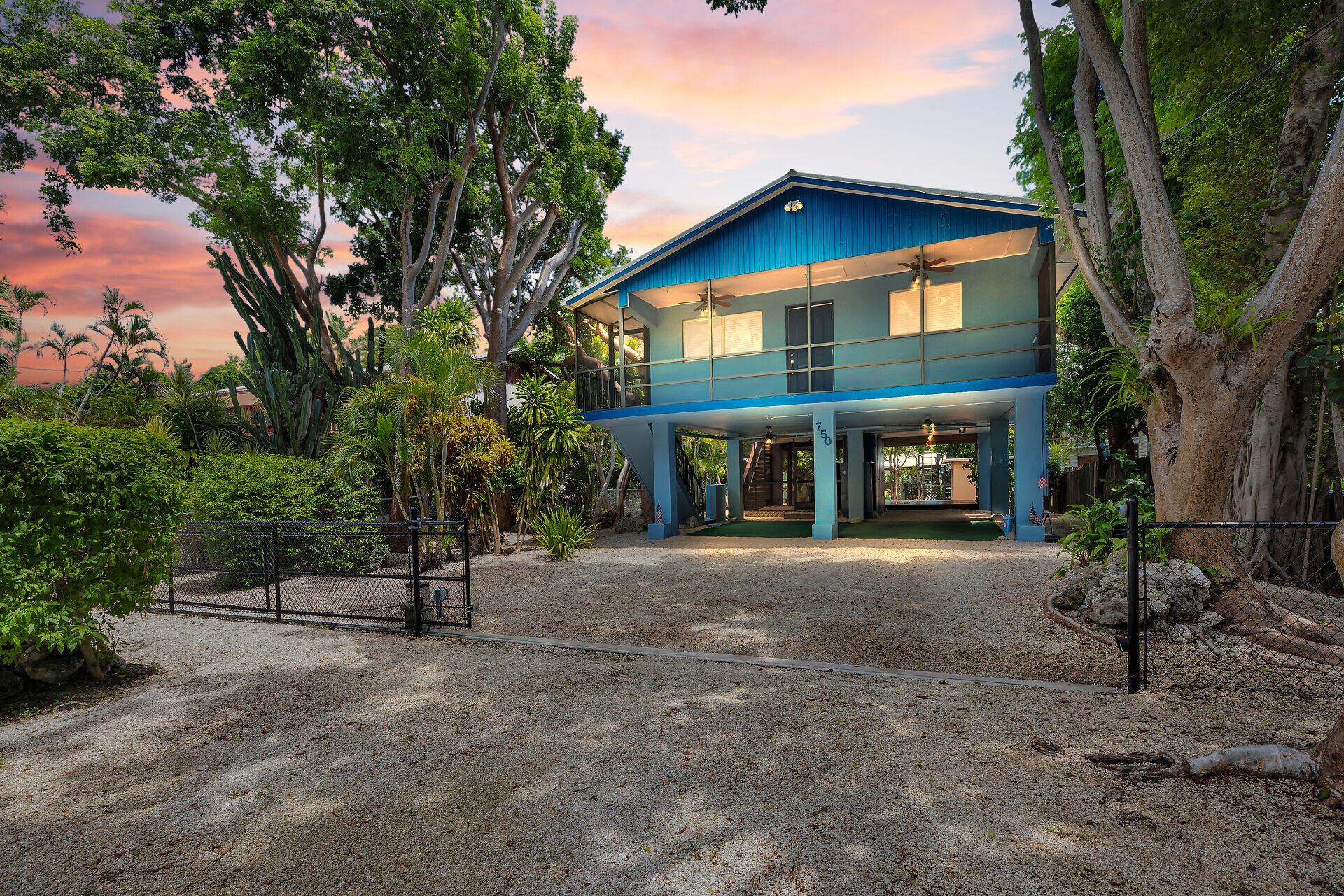 750 Madrid Road Property Photo 1