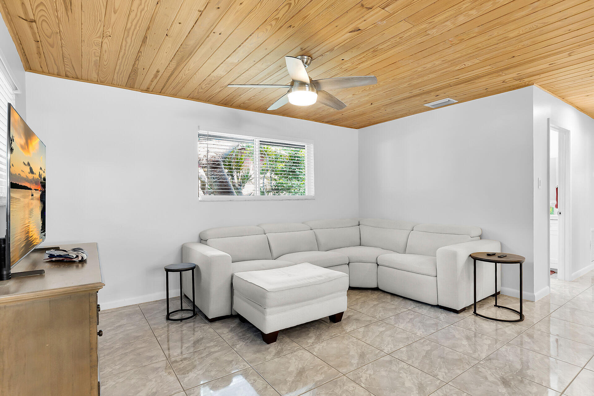 750 Madrid Road Property Photo 14