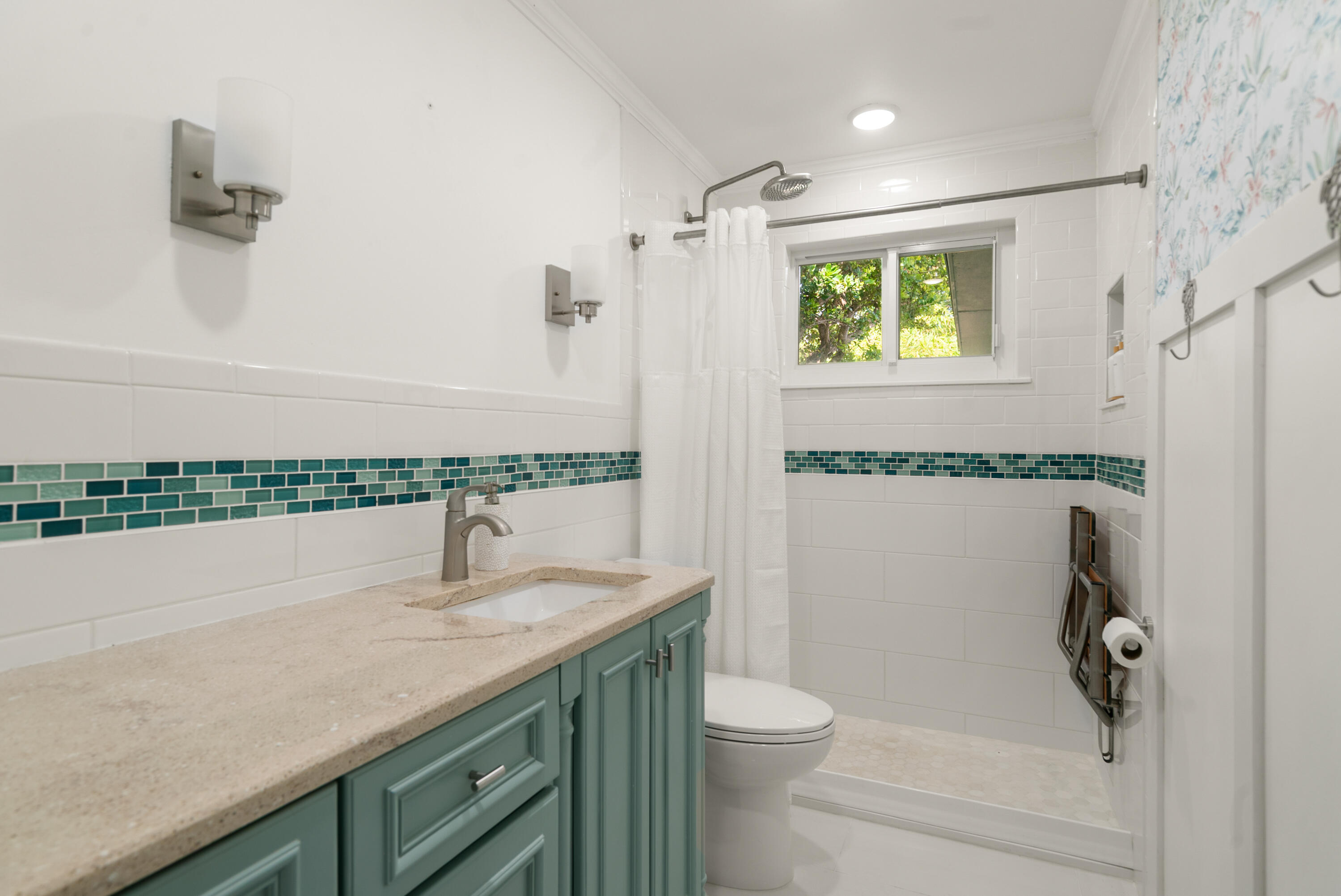 160 Ridge Street Property Photo 14