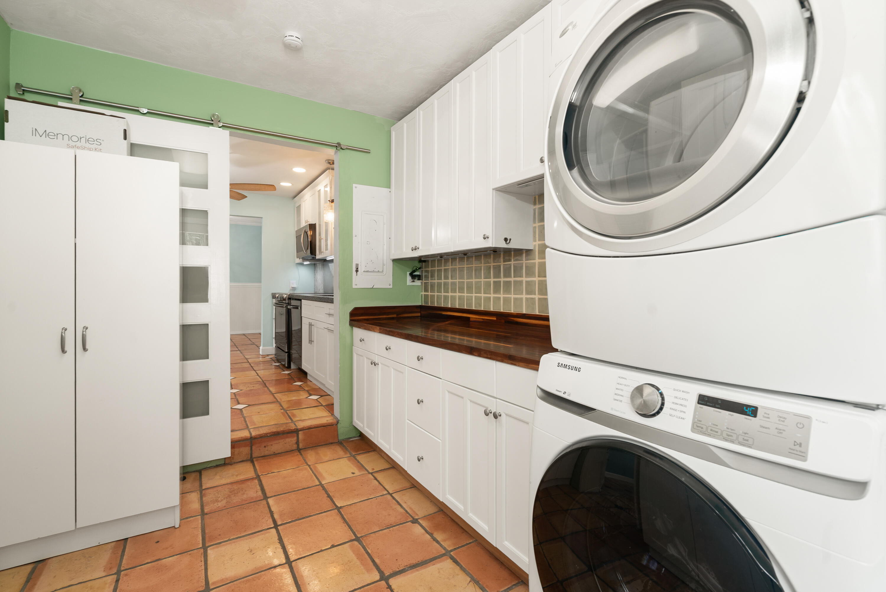 160 Ridge Street Property Photo 16