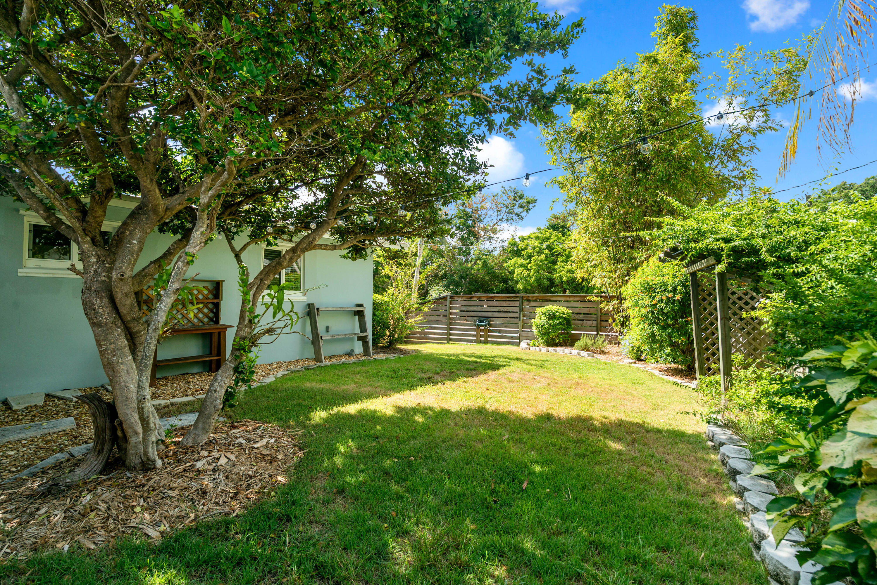 160 Ridge Street Property Photo 19
