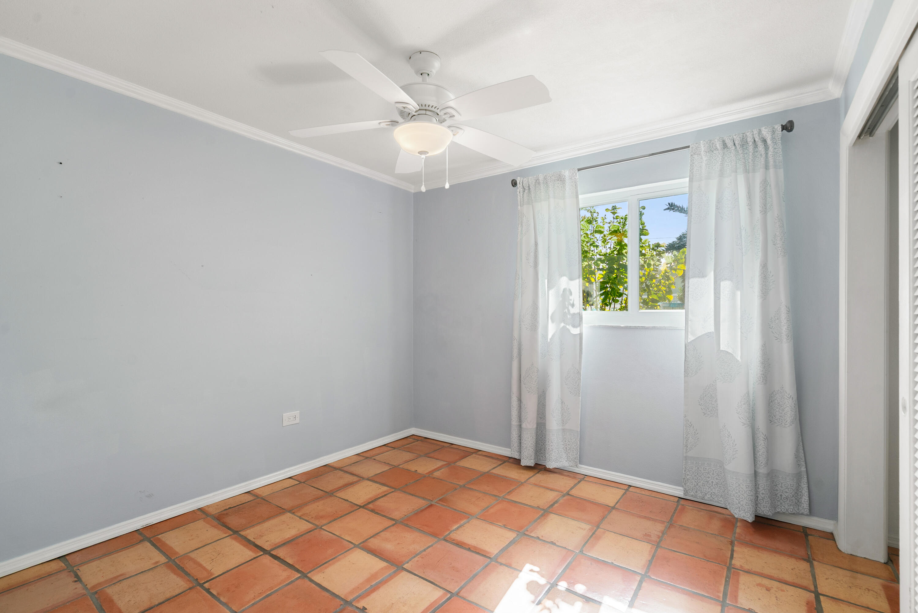 160 Ridge Street Property Photo 25