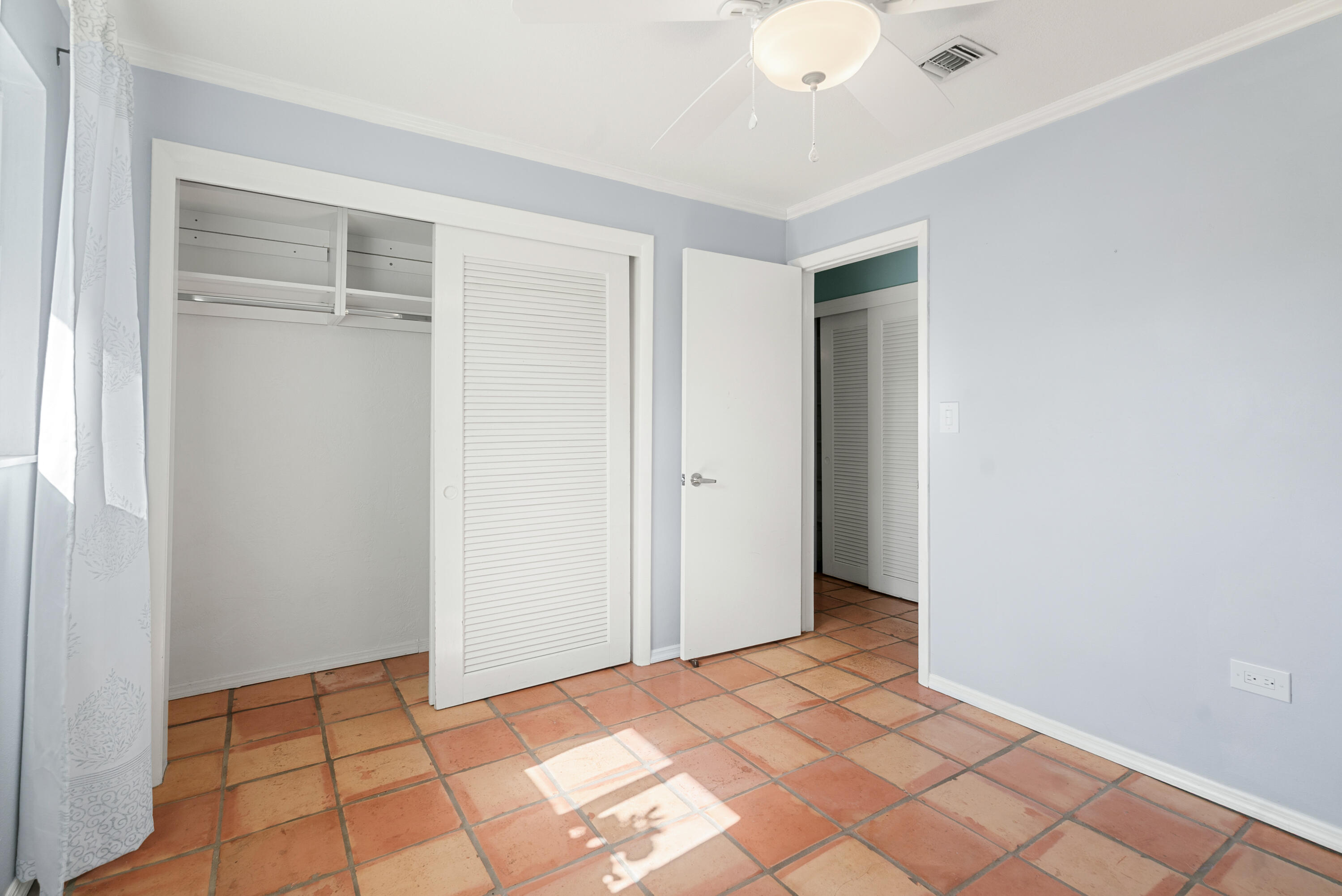 160 Ridge Street Property Photo 26