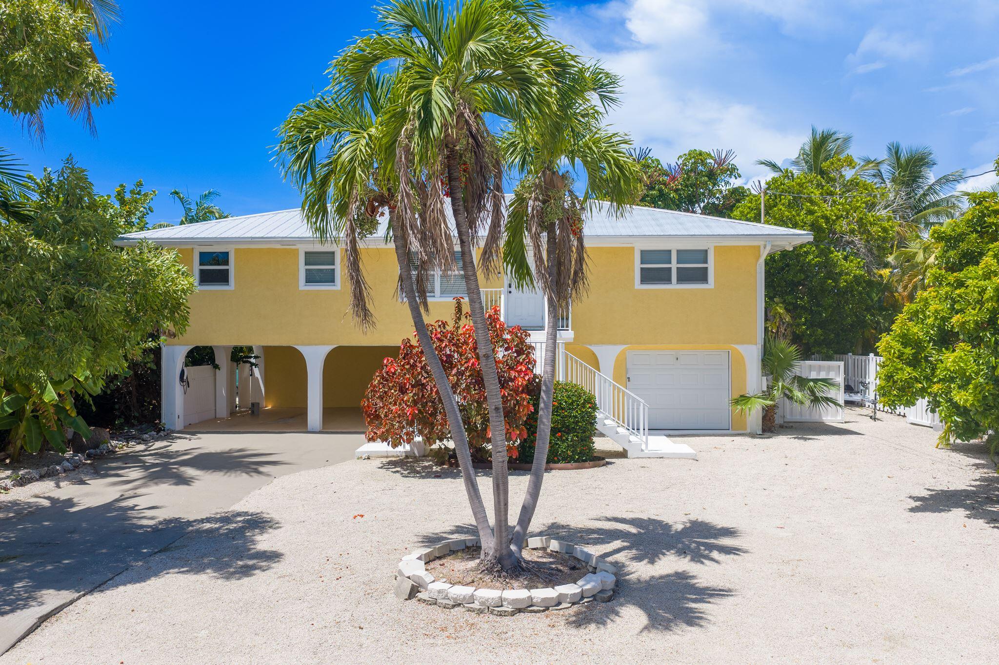 581 12th Street Property Photo 3