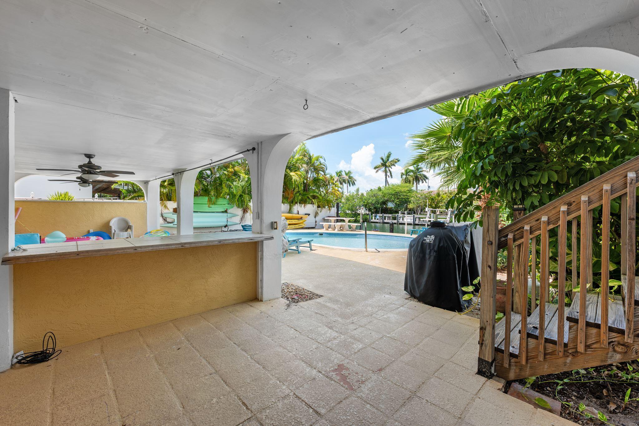 581 12th Street Property Photo 44