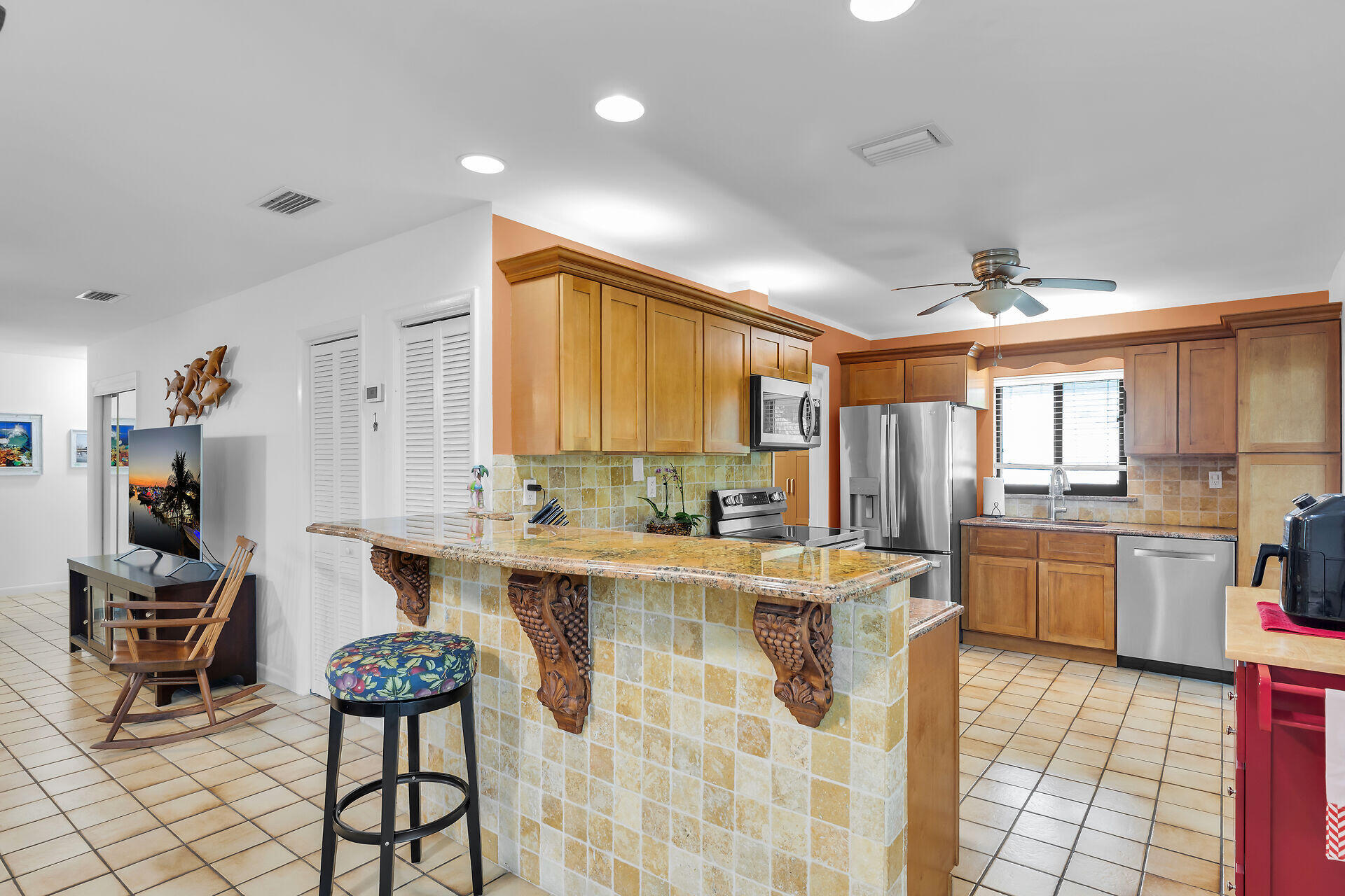 88 Marina Avenue Property Photo 25