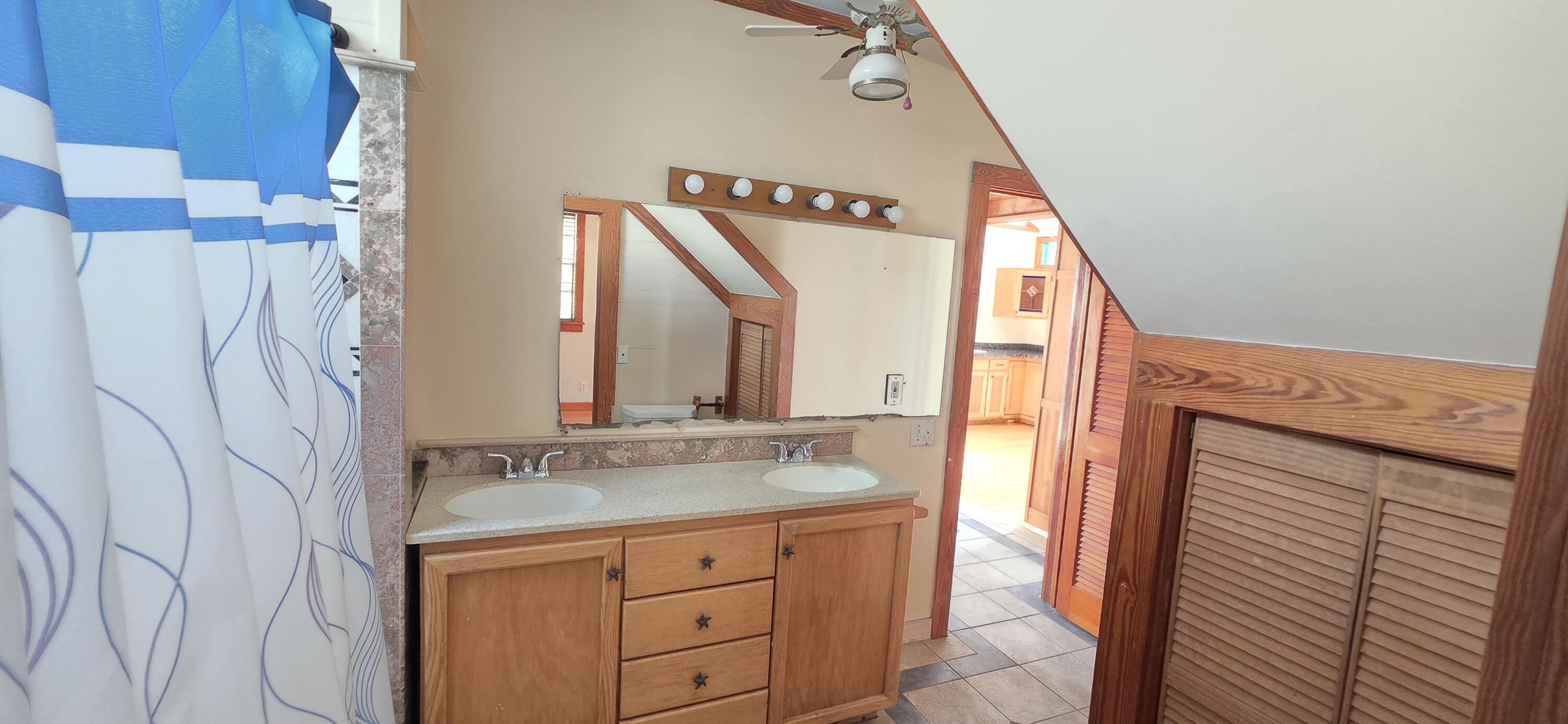 614 Roberts Lane Property Photo 13