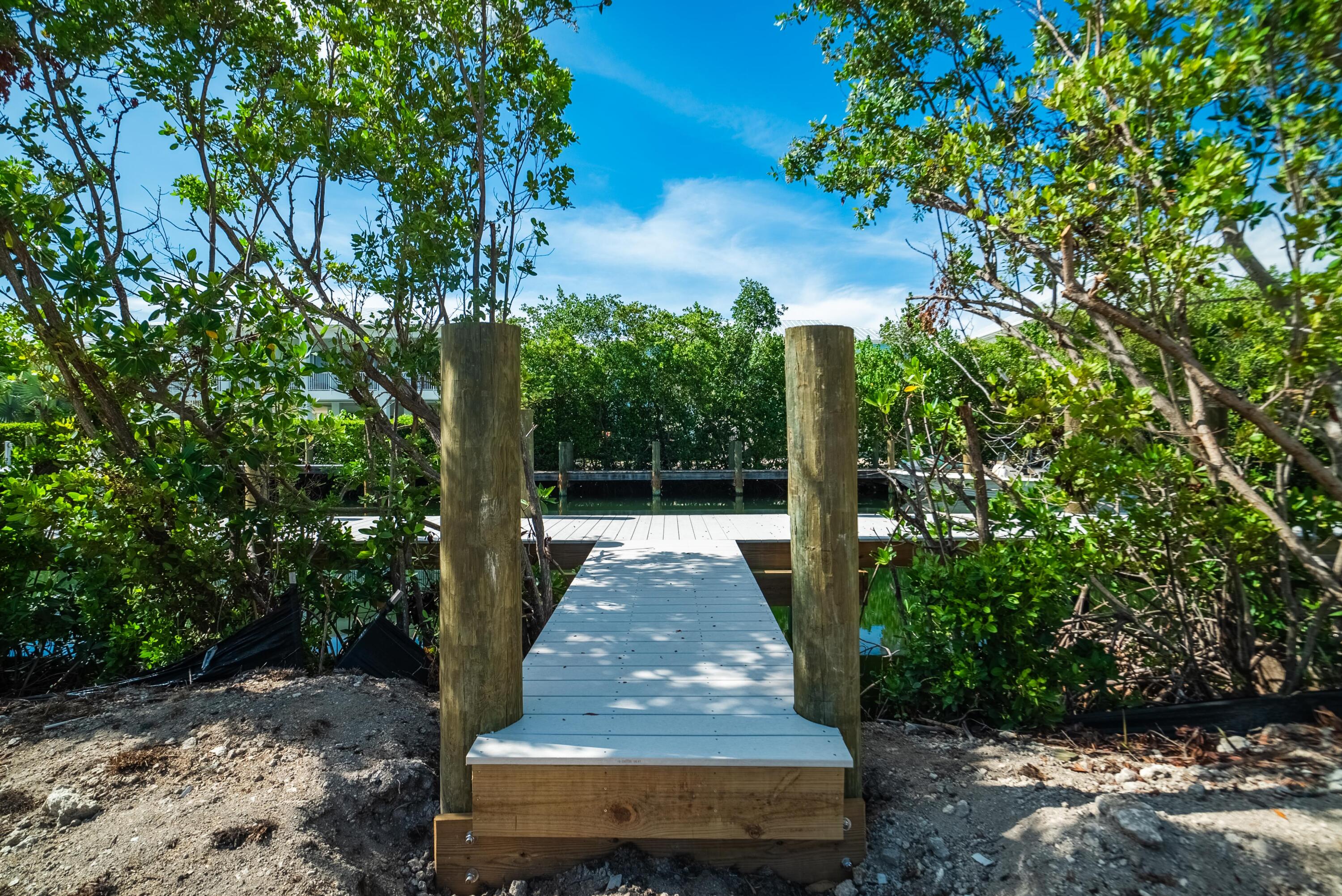 9966 Aviation Boulevard Property Photo 15