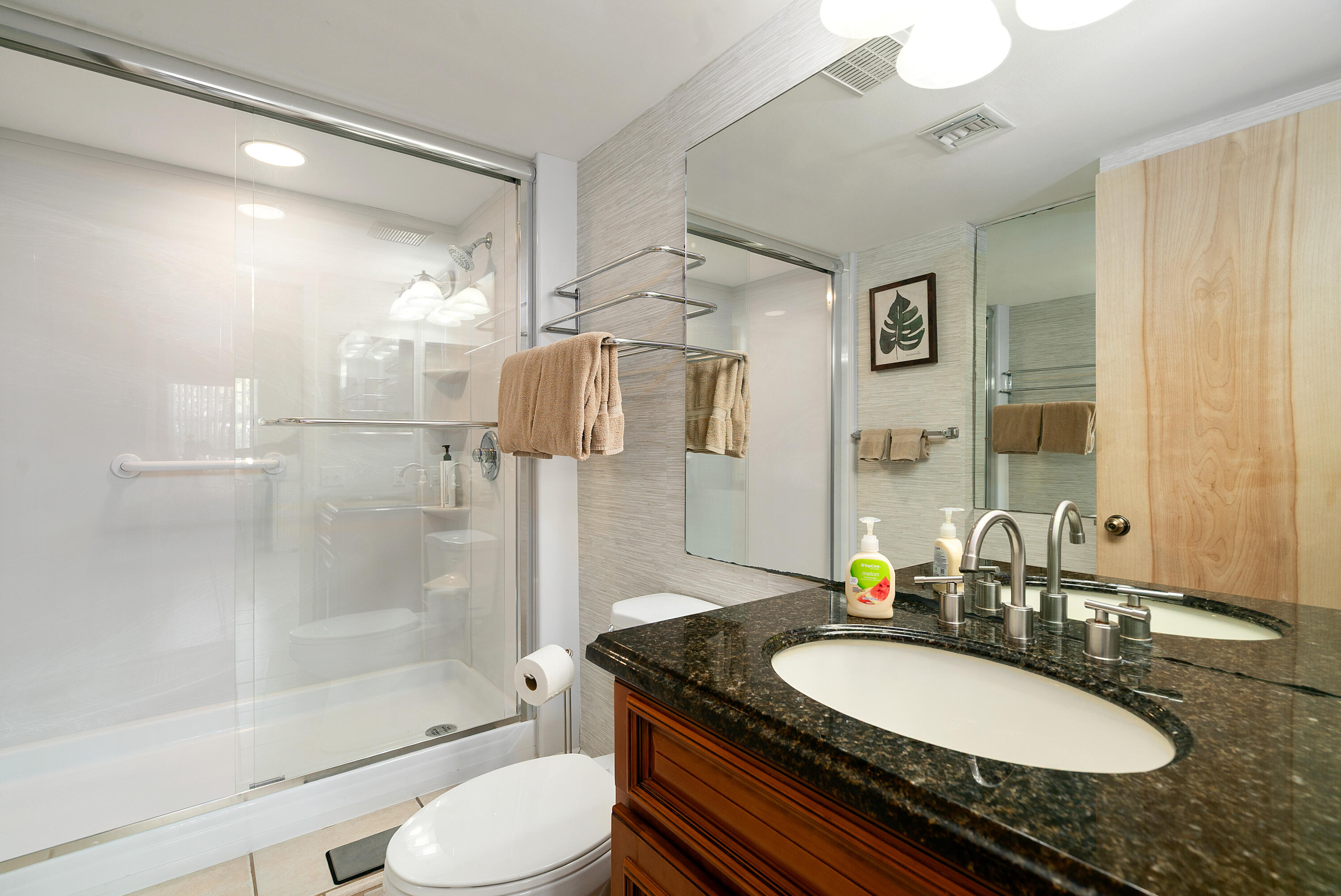 500 Burton Drive 4207 Property Photo 12