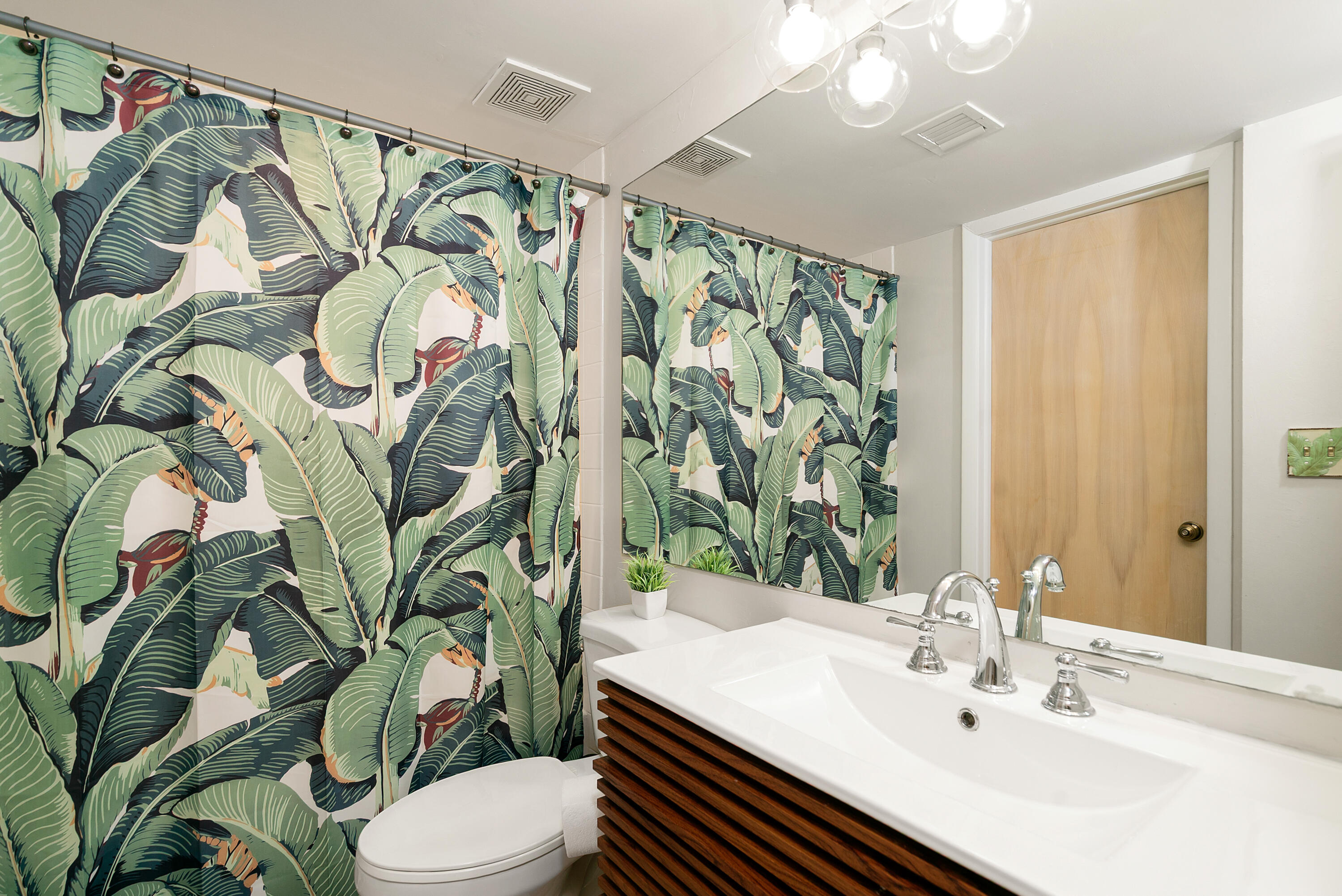 500 Burton Drive 4207 Property Photo 15