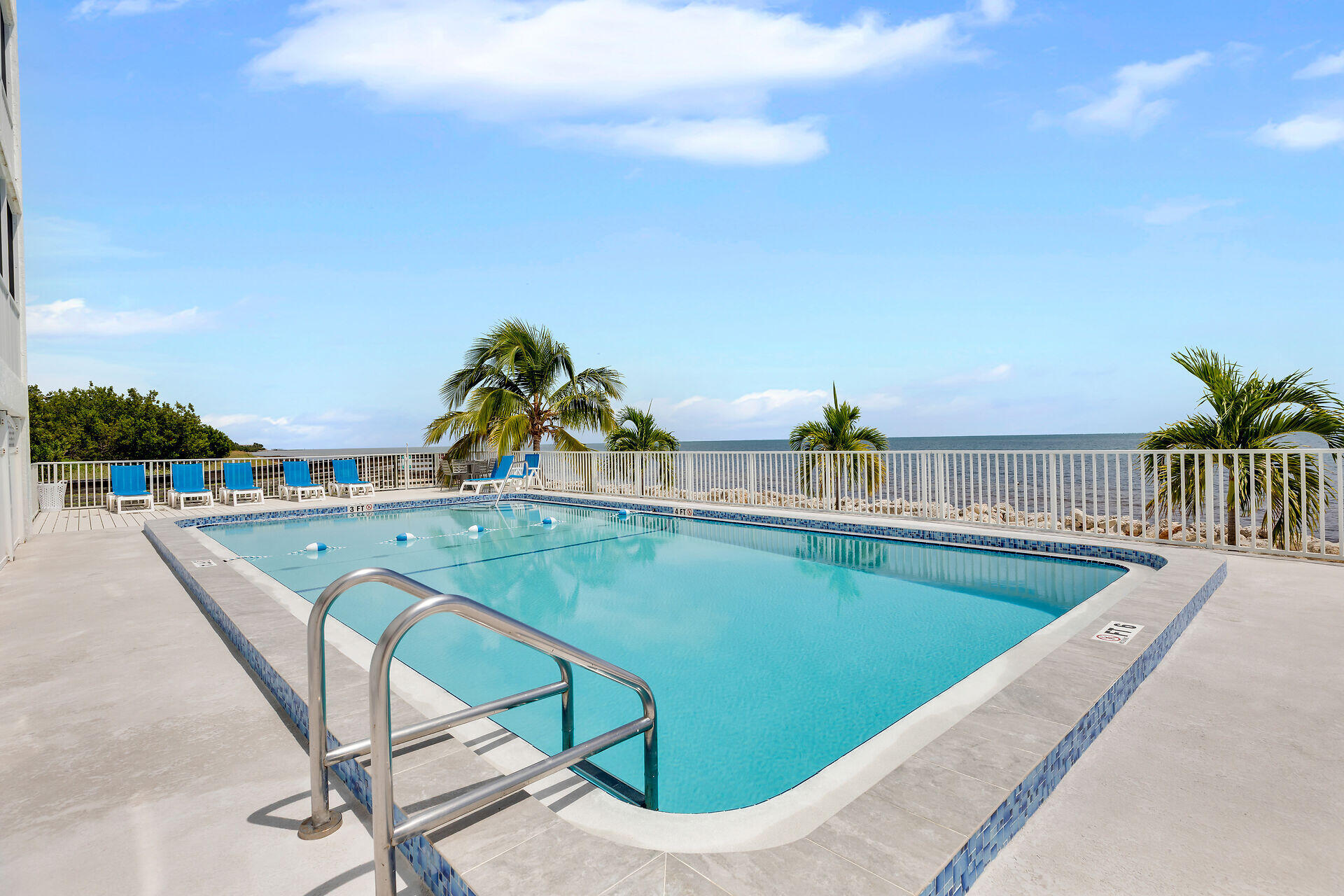 135 Coco Plum Drive 4c Property Photo 2