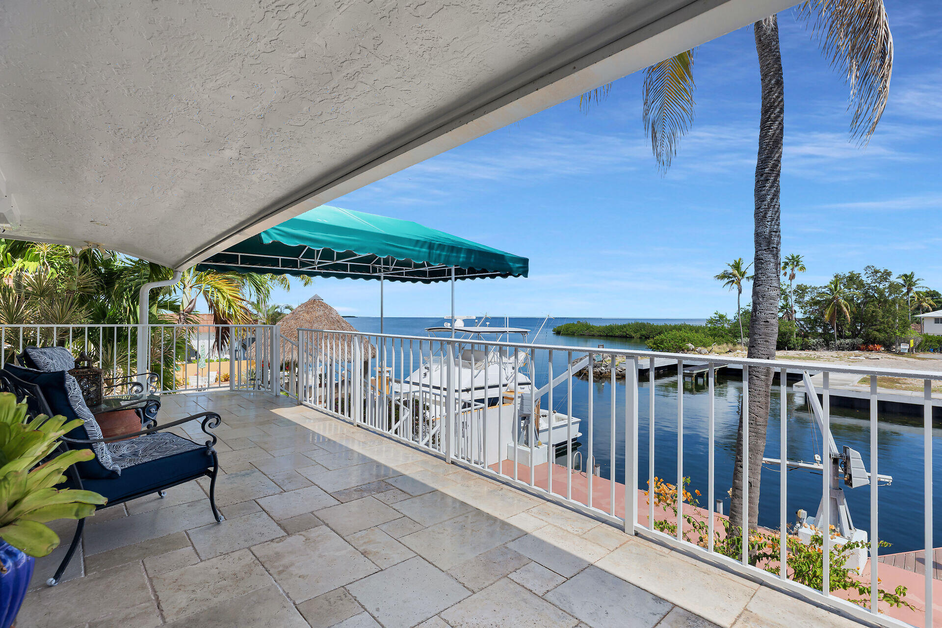 114 N Coconut Palm Boulevard Property Photo 6
