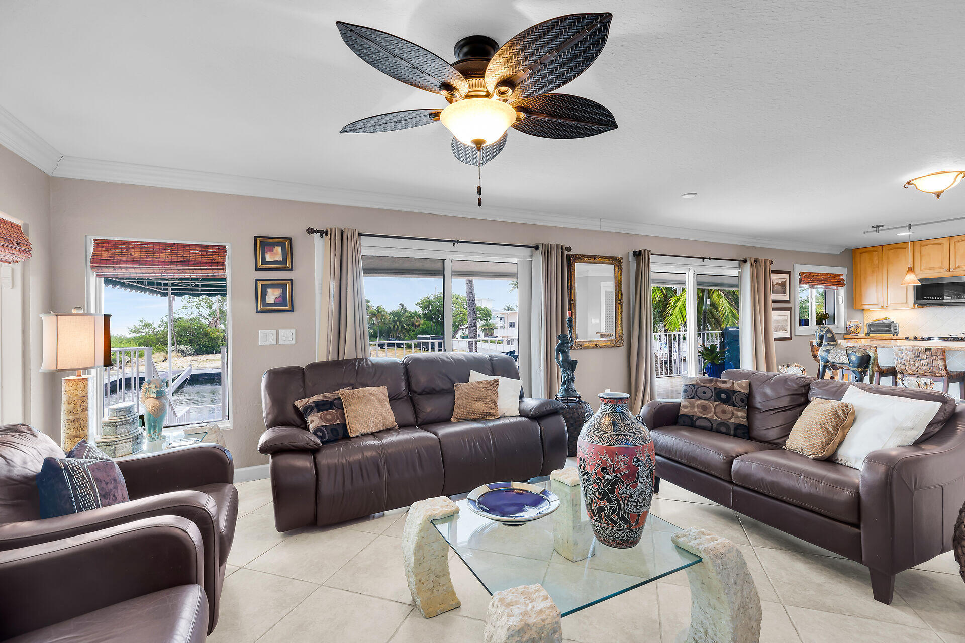 114 N Coconut Palm Boulevard Property Photo 10