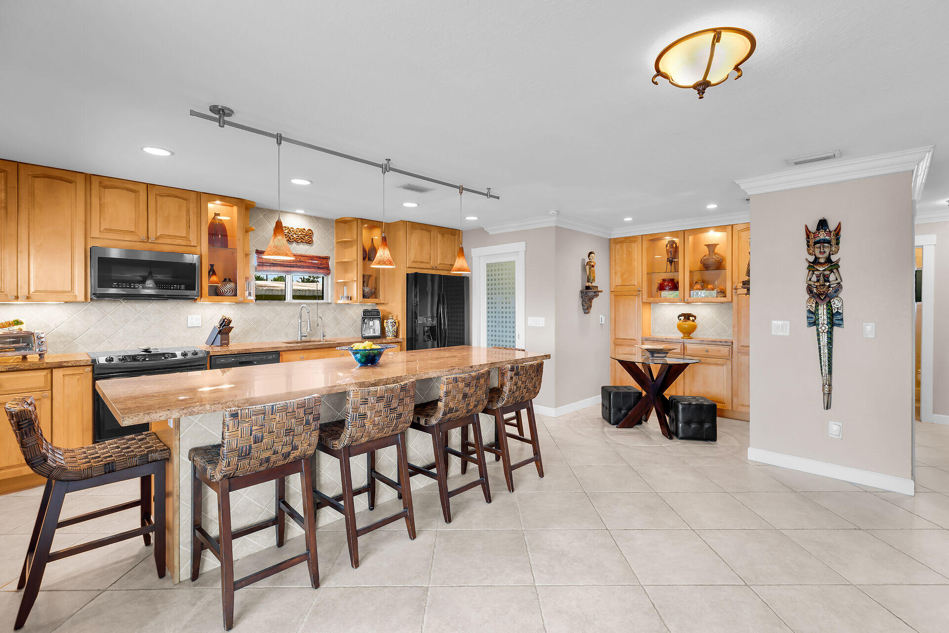 114 N Coconut Palm Boulevard Property Photo 13