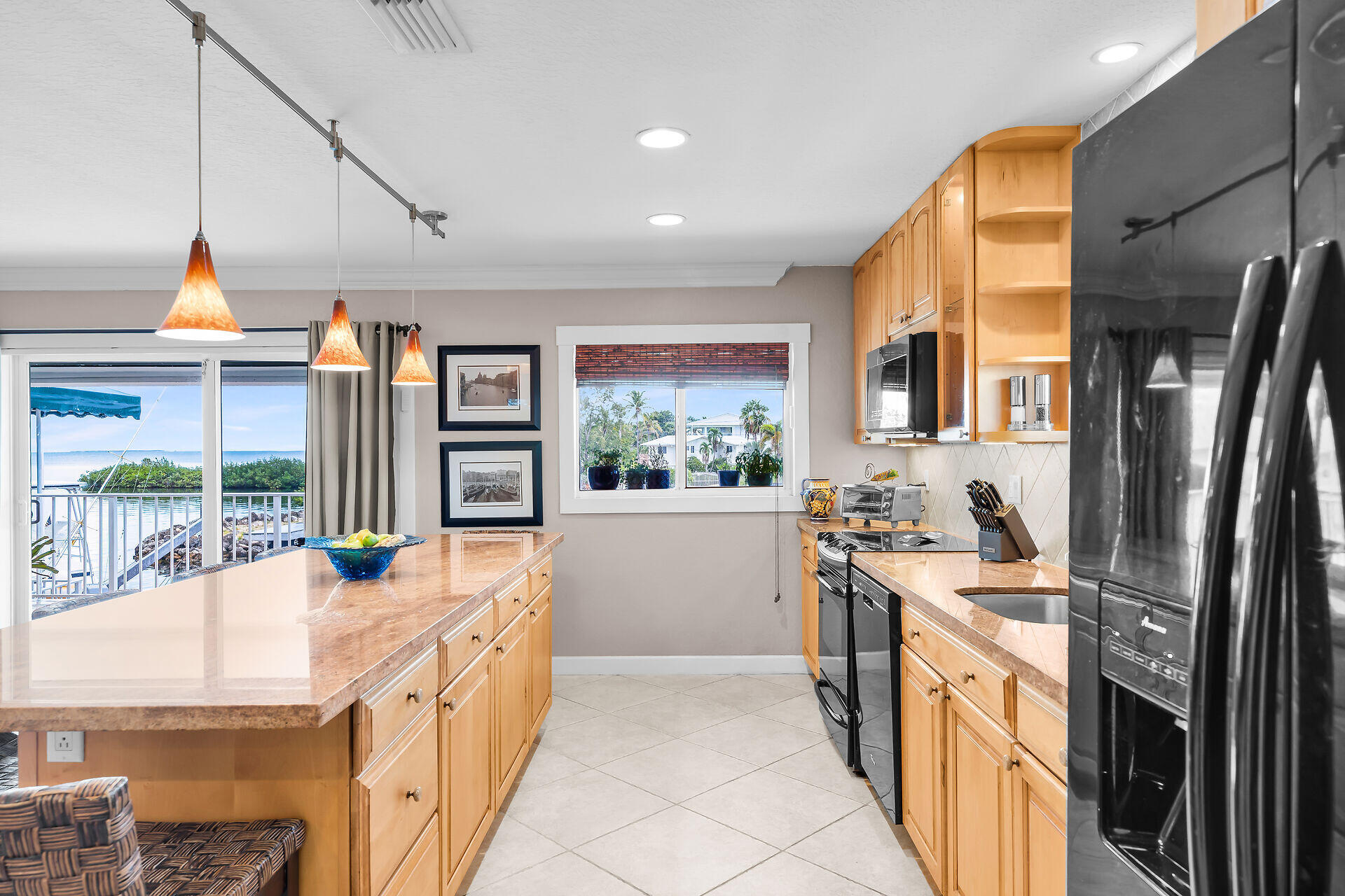114 N Coconut Palm Boulevard Property Photo 16