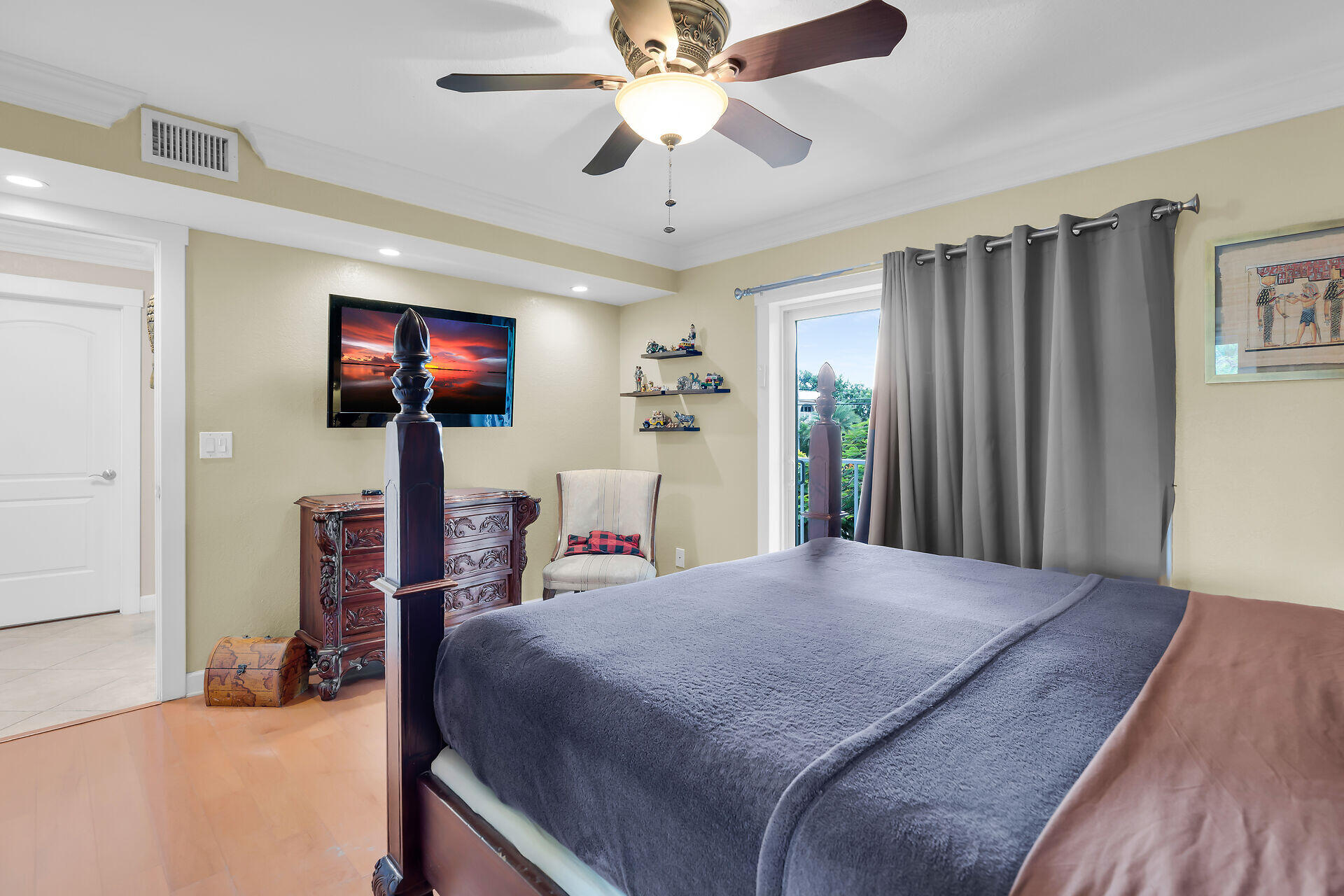 114 N Coconut Palm Boulevard Property Photo 23