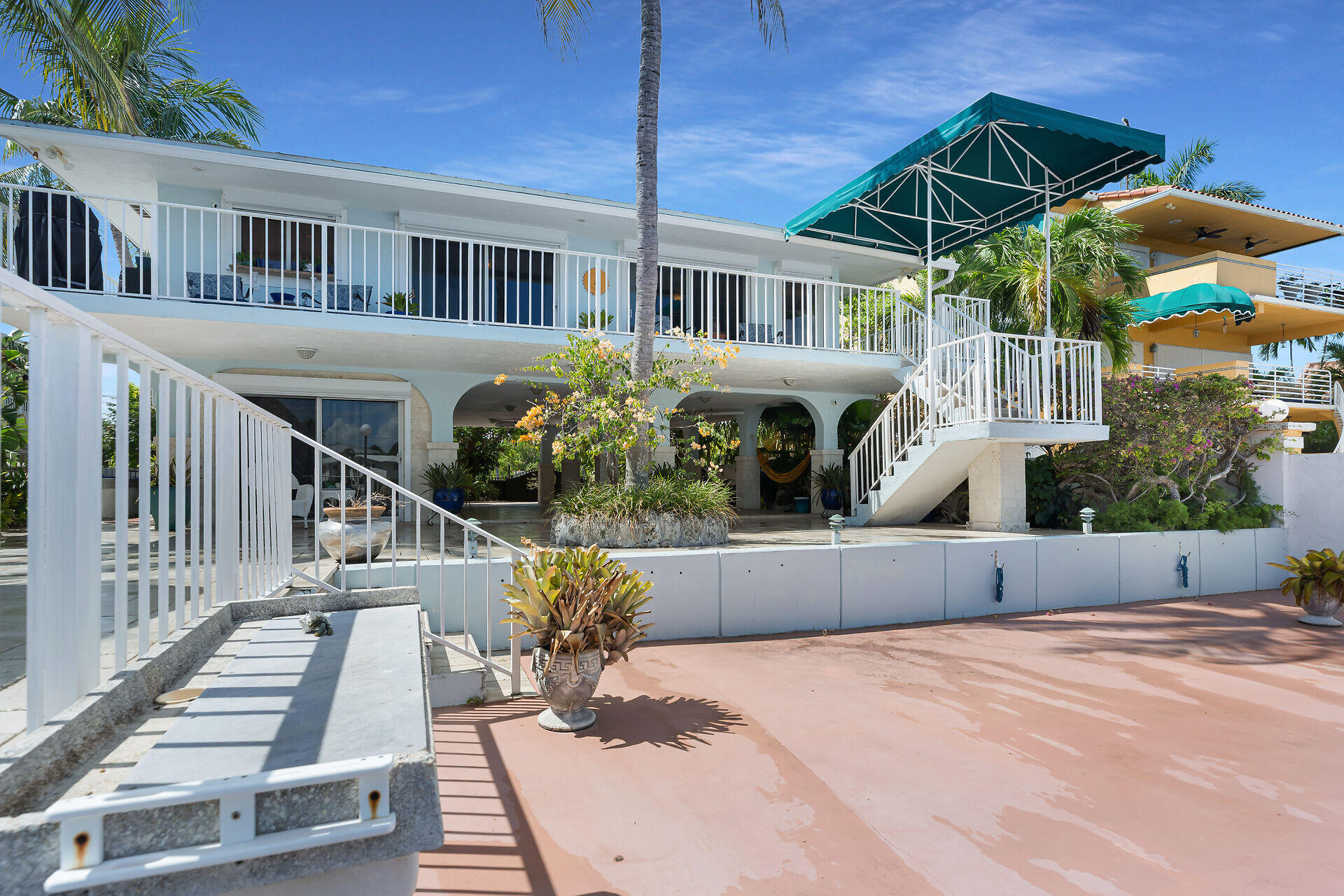 114 N Coconut Palm Boulevard Property Photo 43