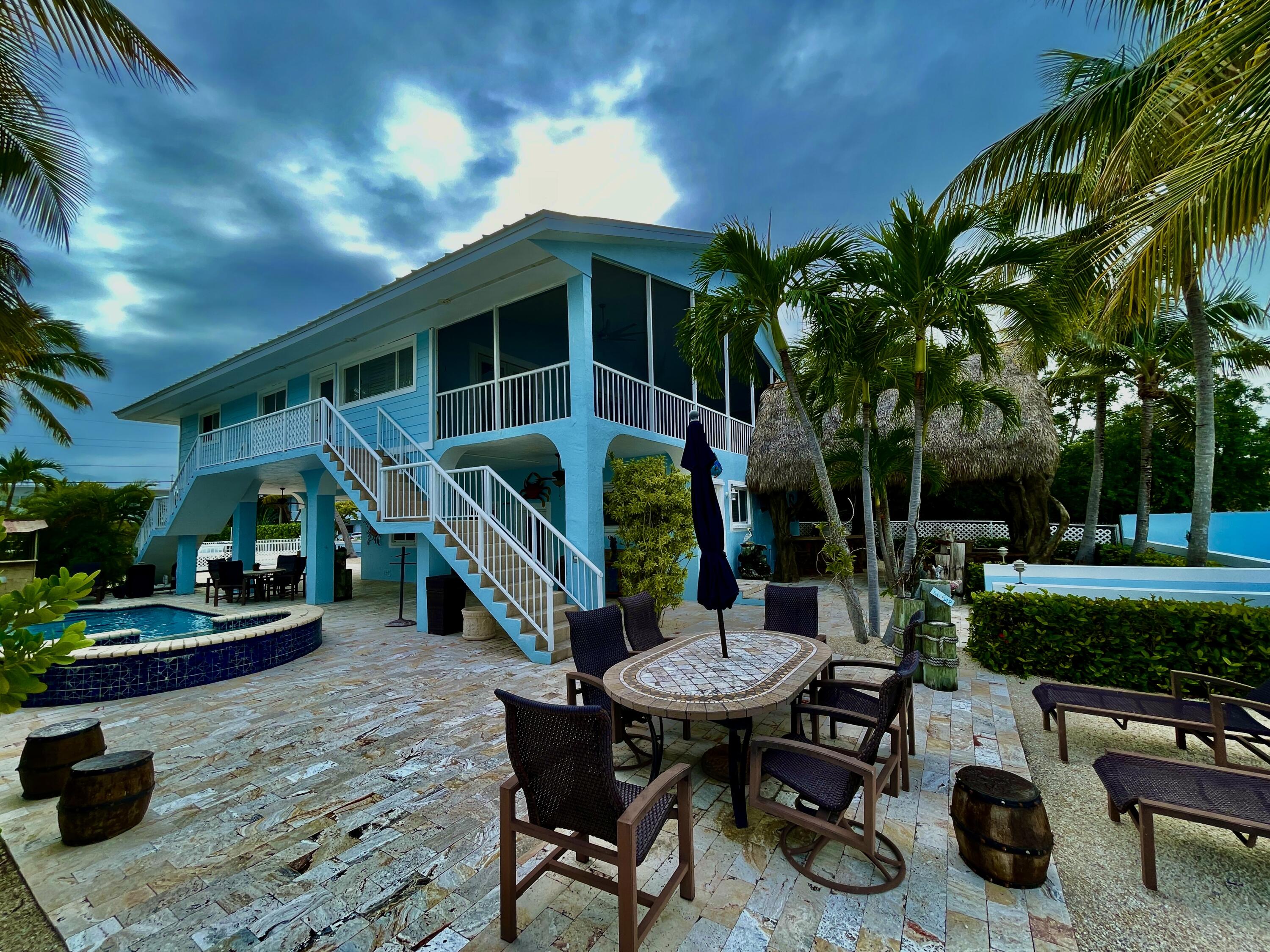 482 Bahia Avenue Property Photo 2